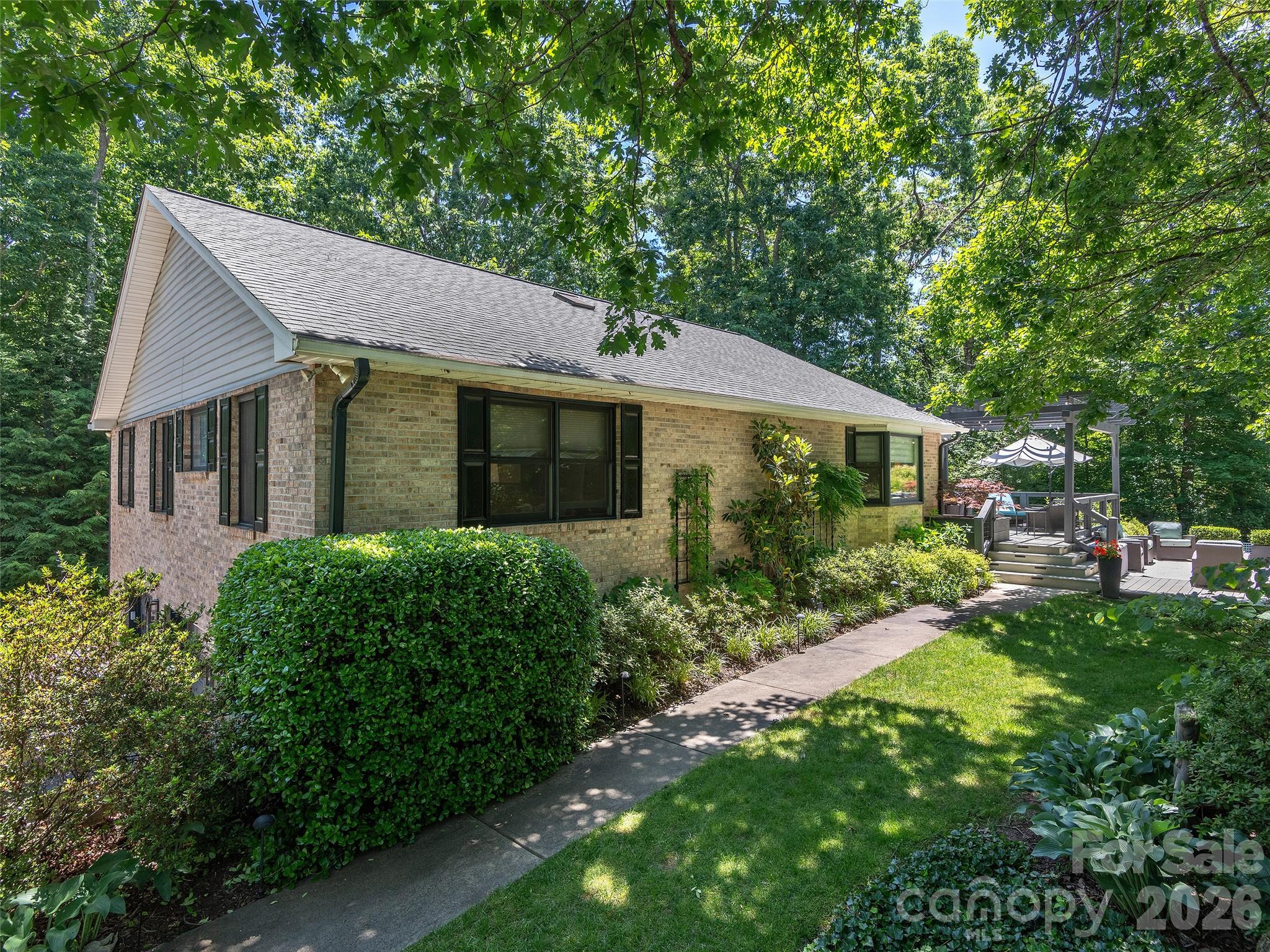 122 Brandon Road Property Photo 2