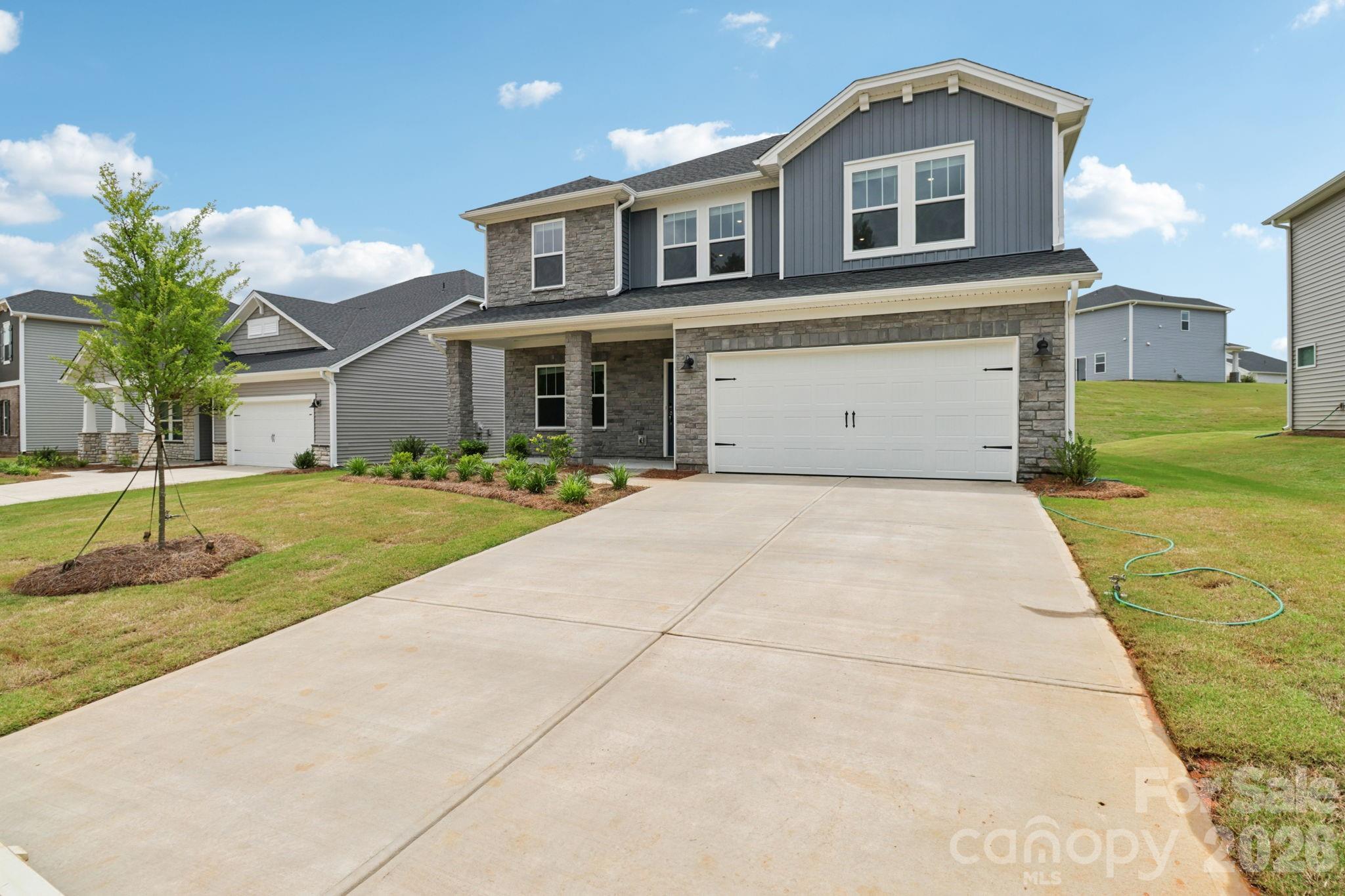 104 Frontiersman Drive Property Photo 1
