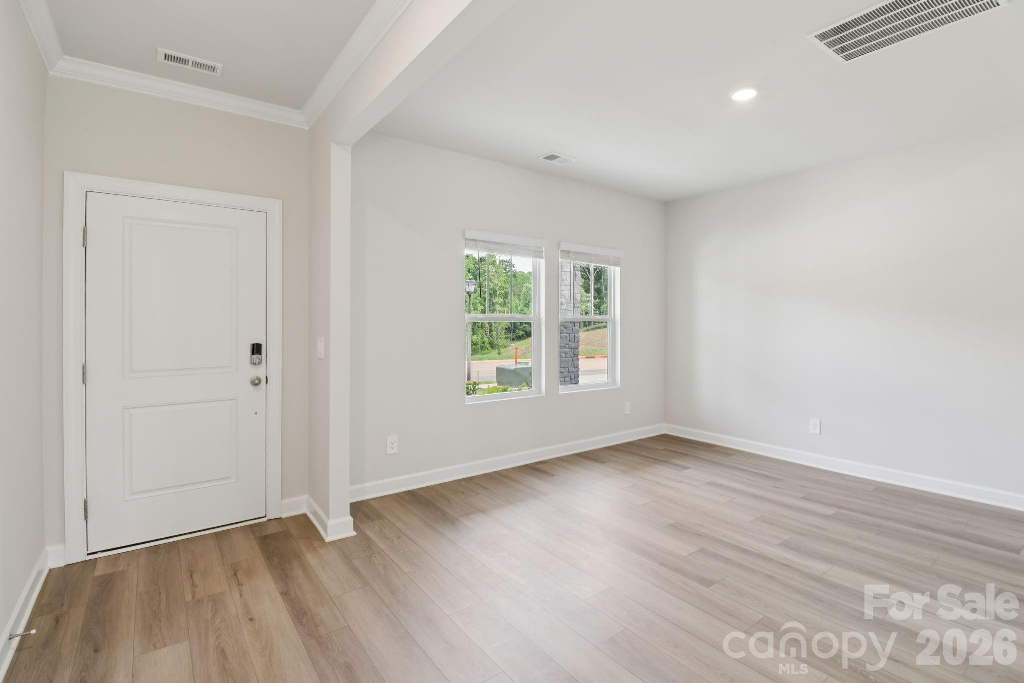 104 Frontiersman Drive Property Photo 3