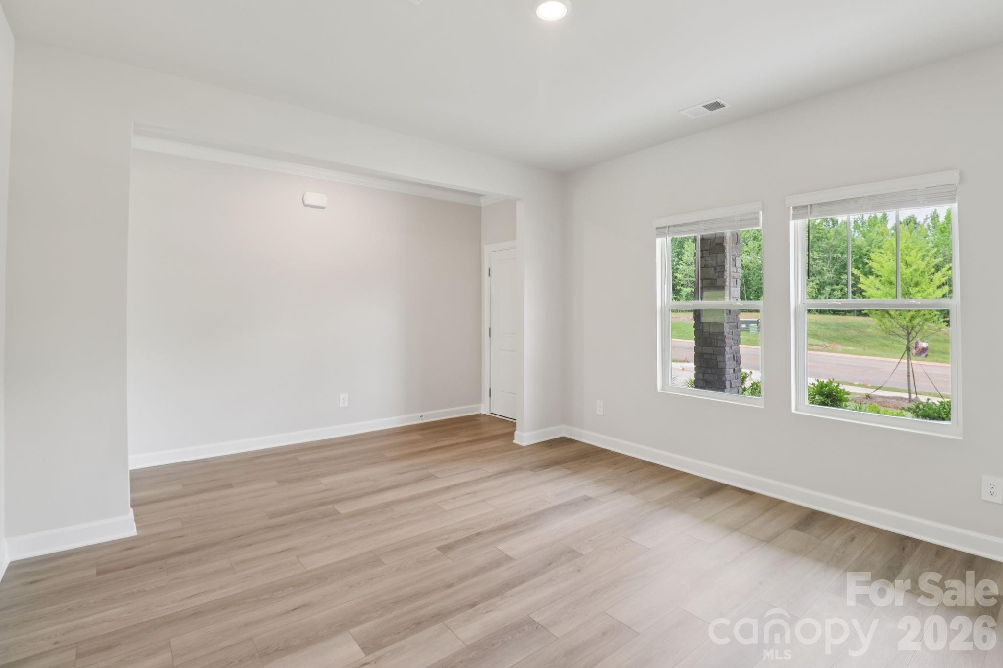 104 Frontiersman Drive Property Photo 4