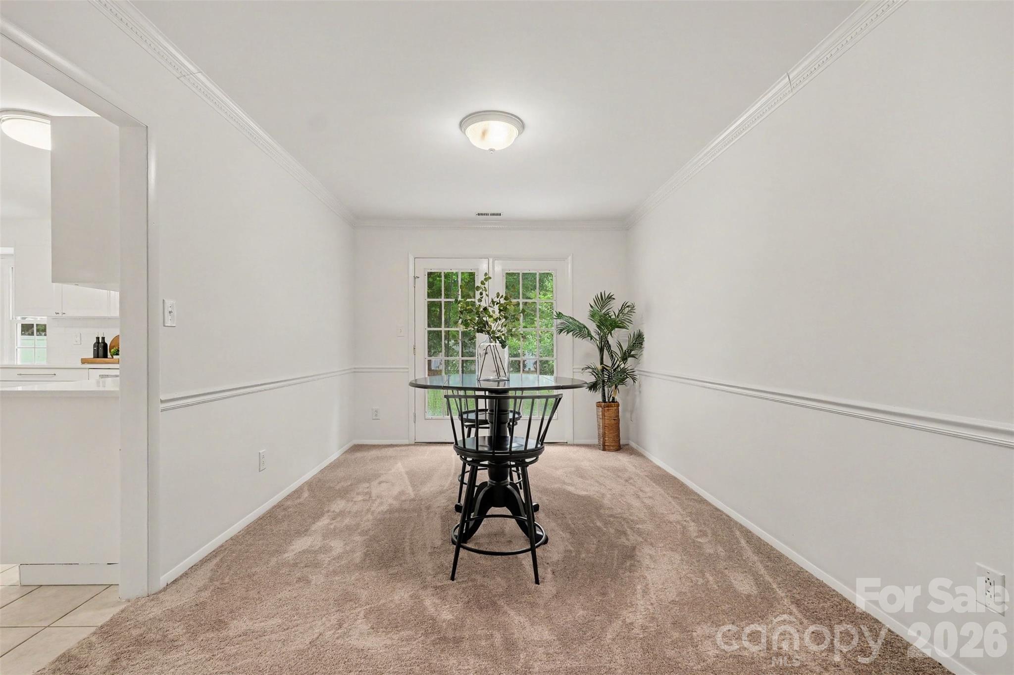 10727 Colony Woods Drive Property Photo 9