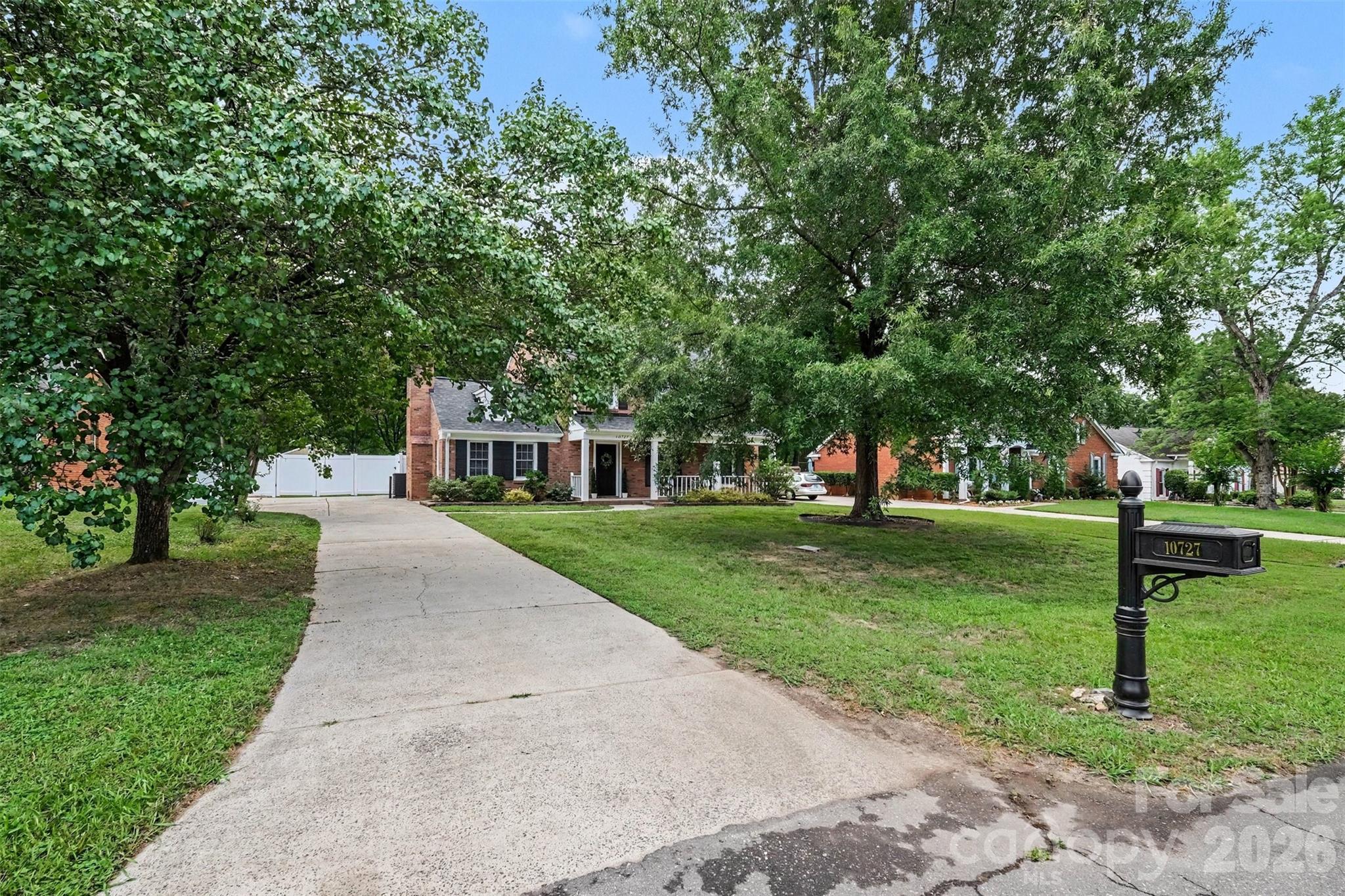 10727 Colony Woods Drive Property Photo 34