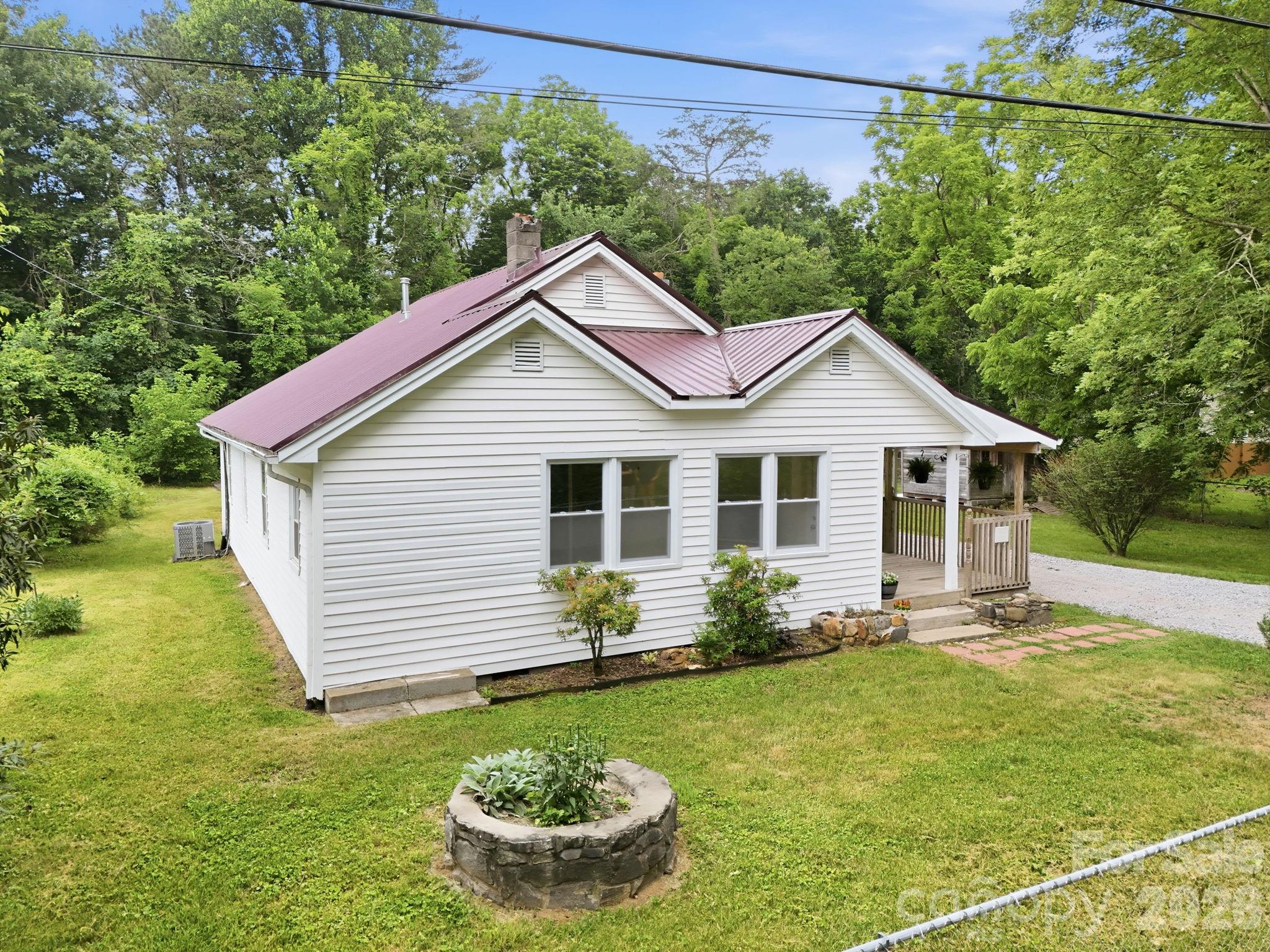 226 Vance Avenue Property Photo 2