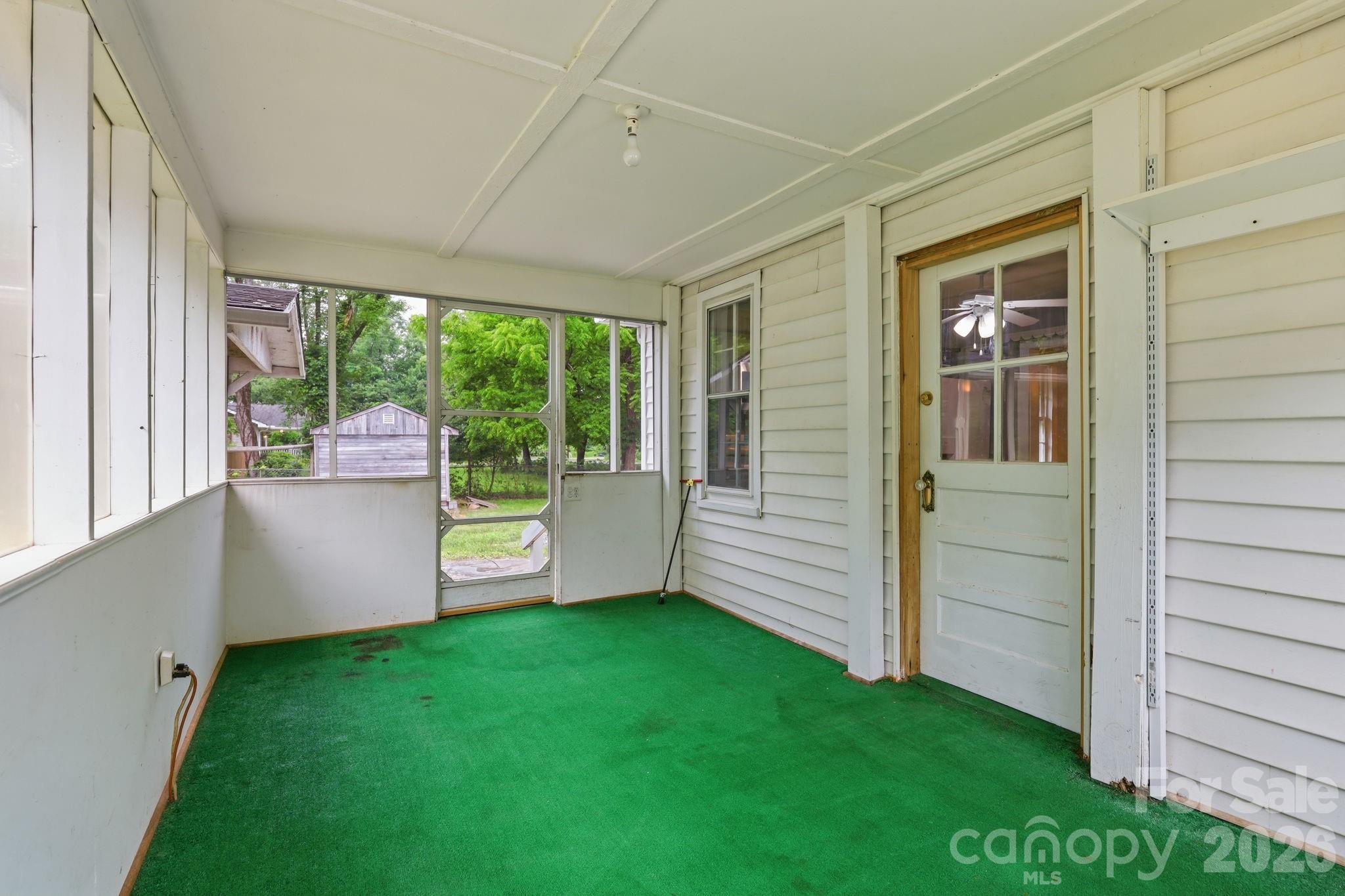 226 Vance Avenue Property Photo 20