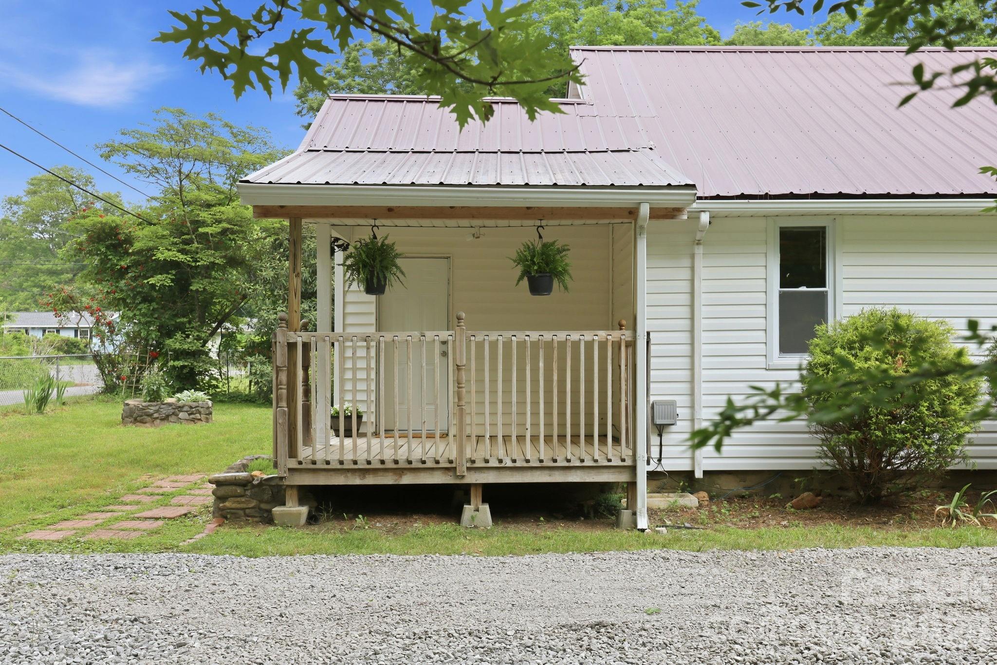 226 Vance Avenue Property Photo 24