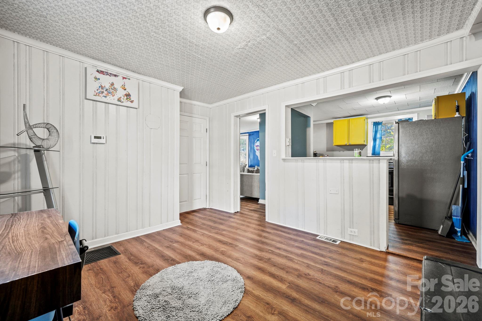 933 Rowan Street Property Photo 9