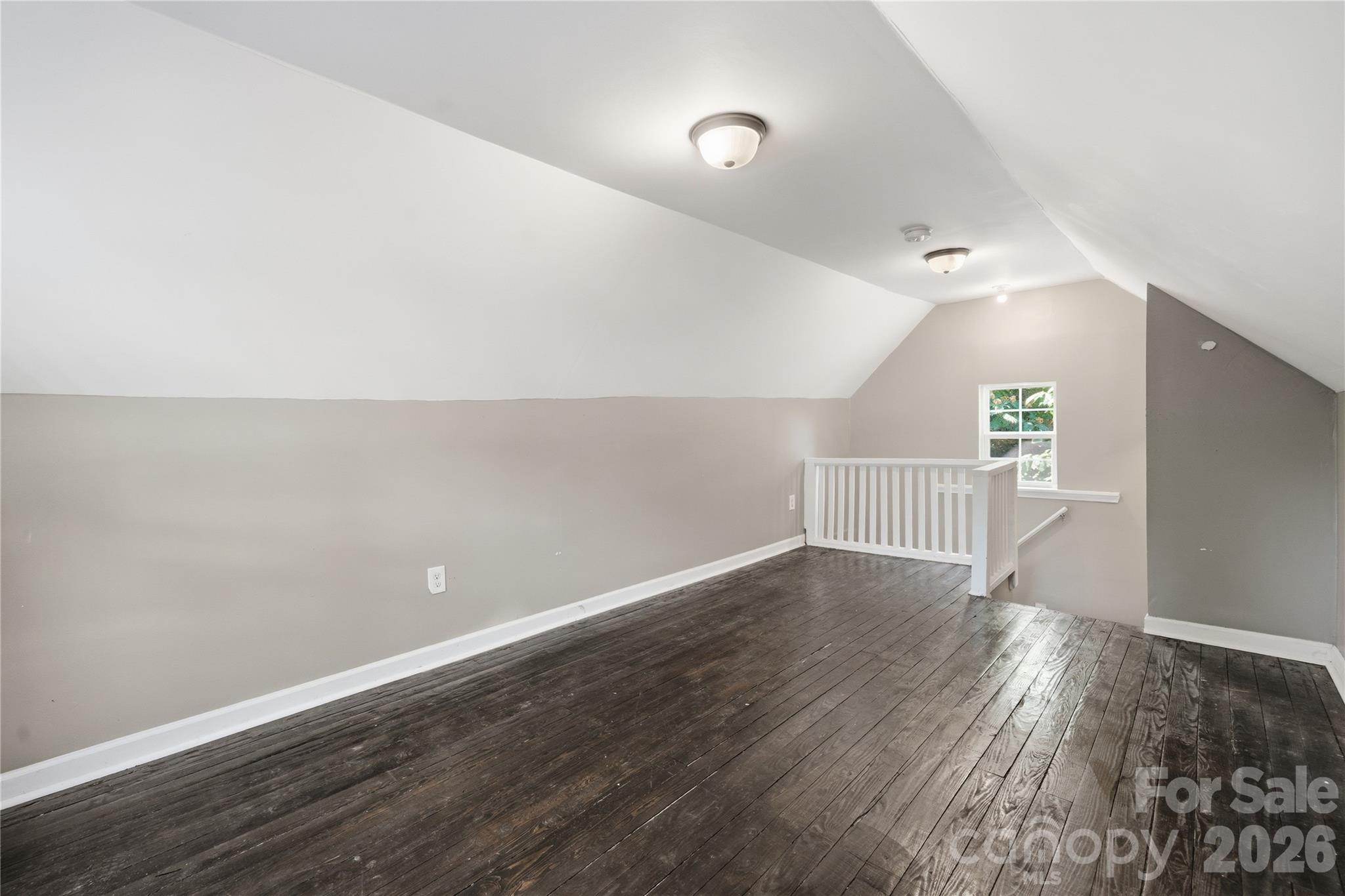 933 Rowan Street Property Photo 29