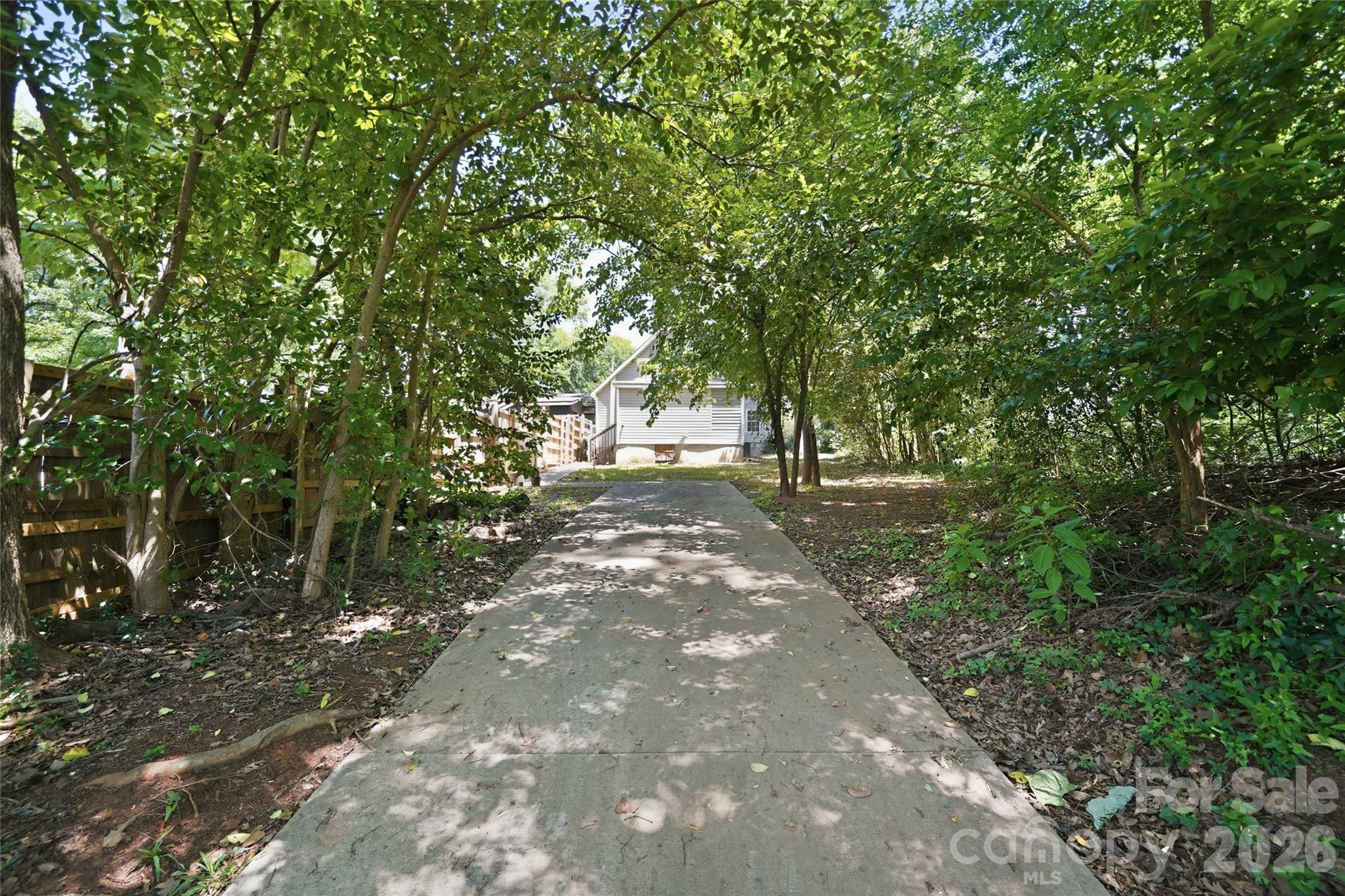 933 Rowan Street Property Photo 33