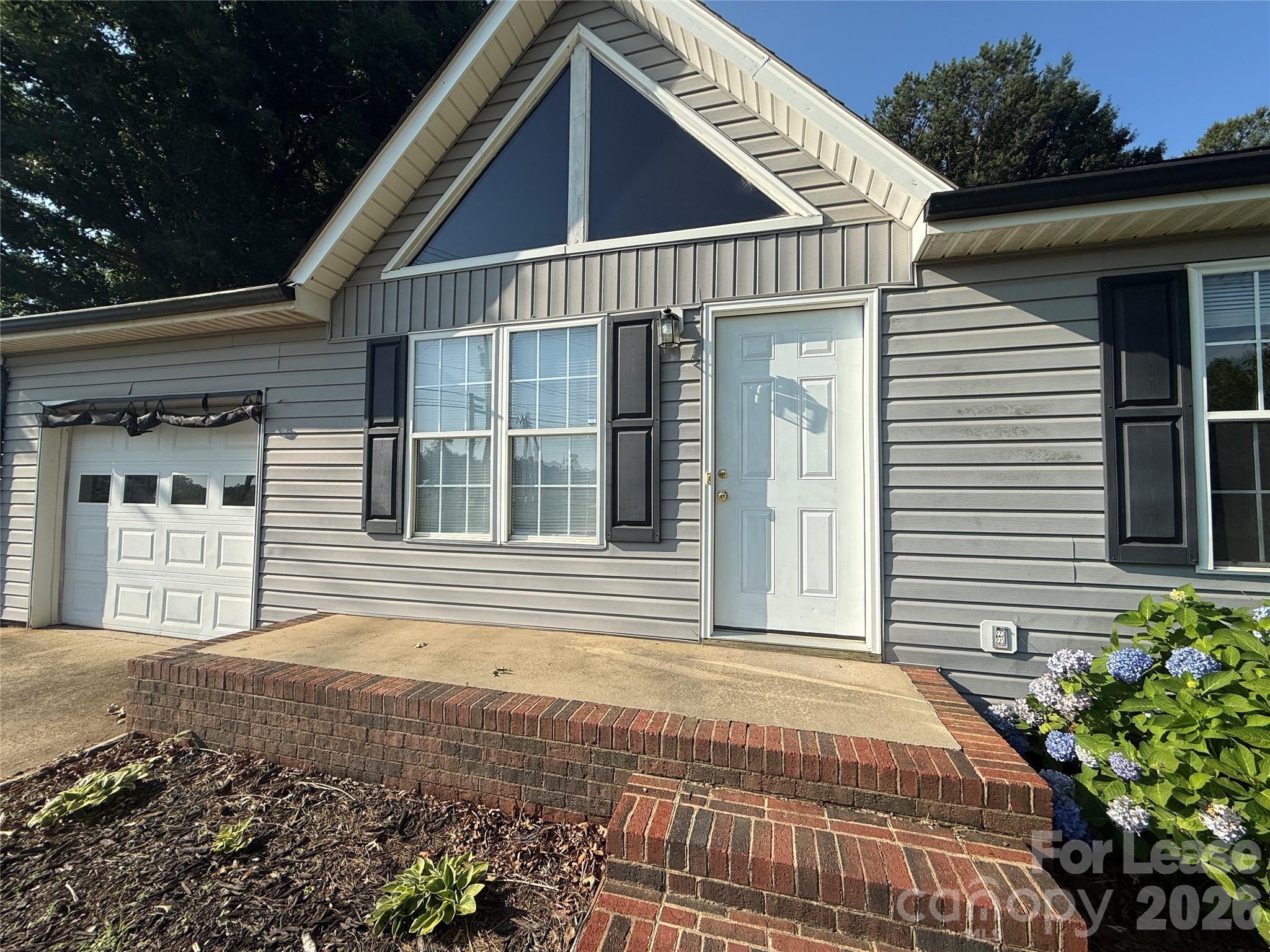 103 Kam Drive Property Photo 3