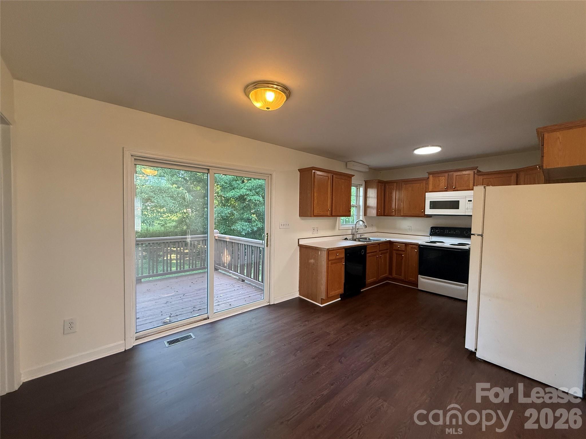 103 Kam Drive Property Photo 7