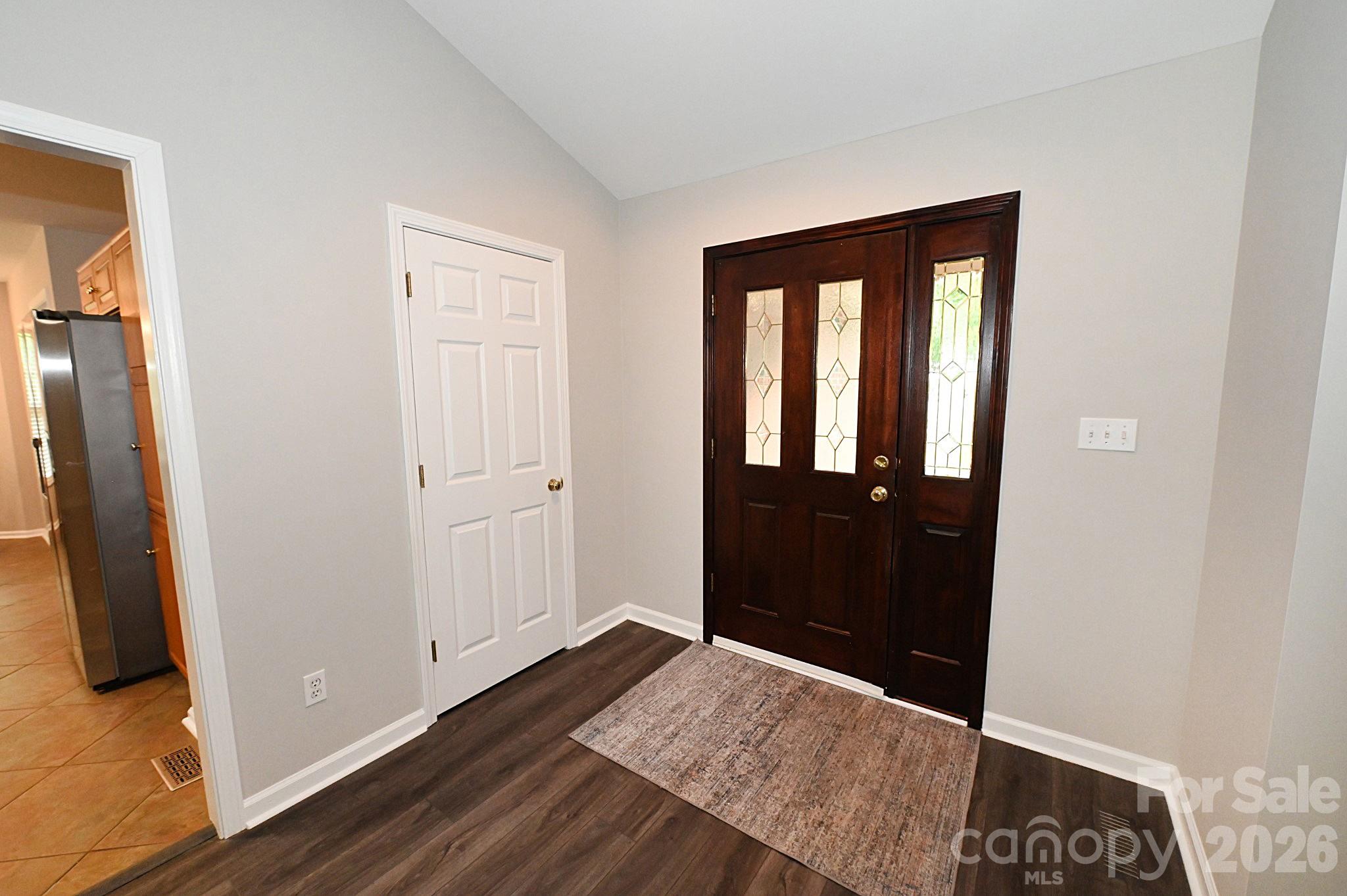 1035 E 24th Street Property Photo 5