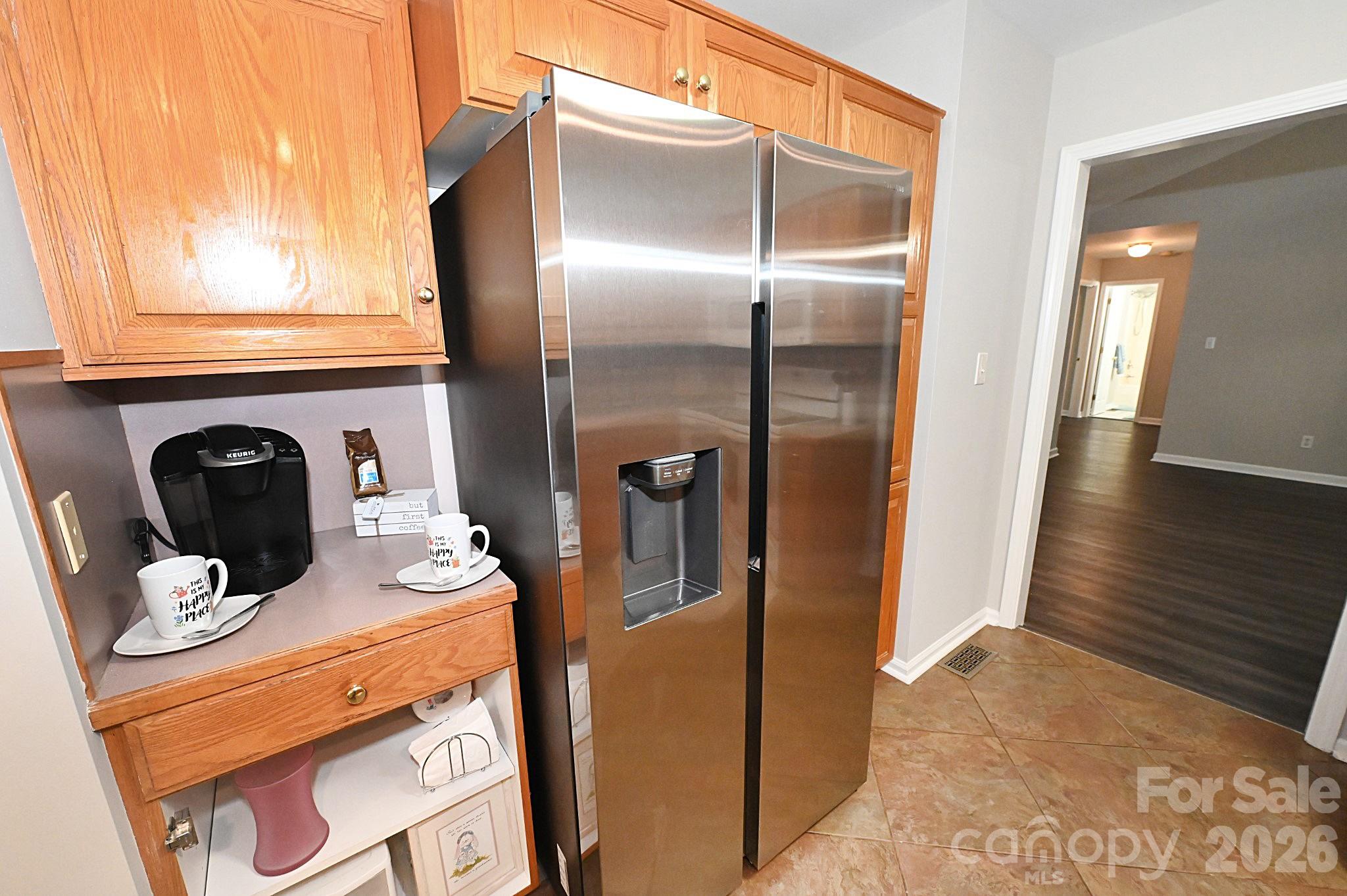 1035 E 24th Street Property Photo 11