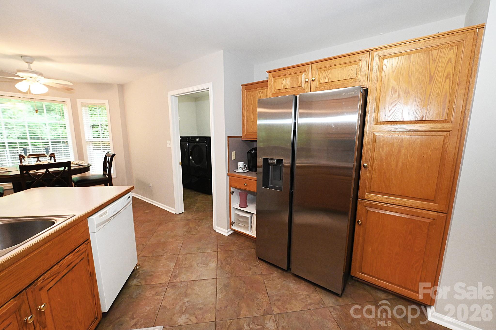 1035 E 24th Street Property Photo 15