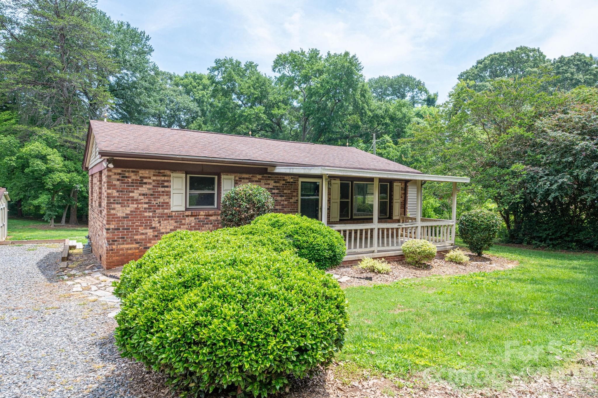 626 Dallas Spencer Mtn Road Property Photo 5
