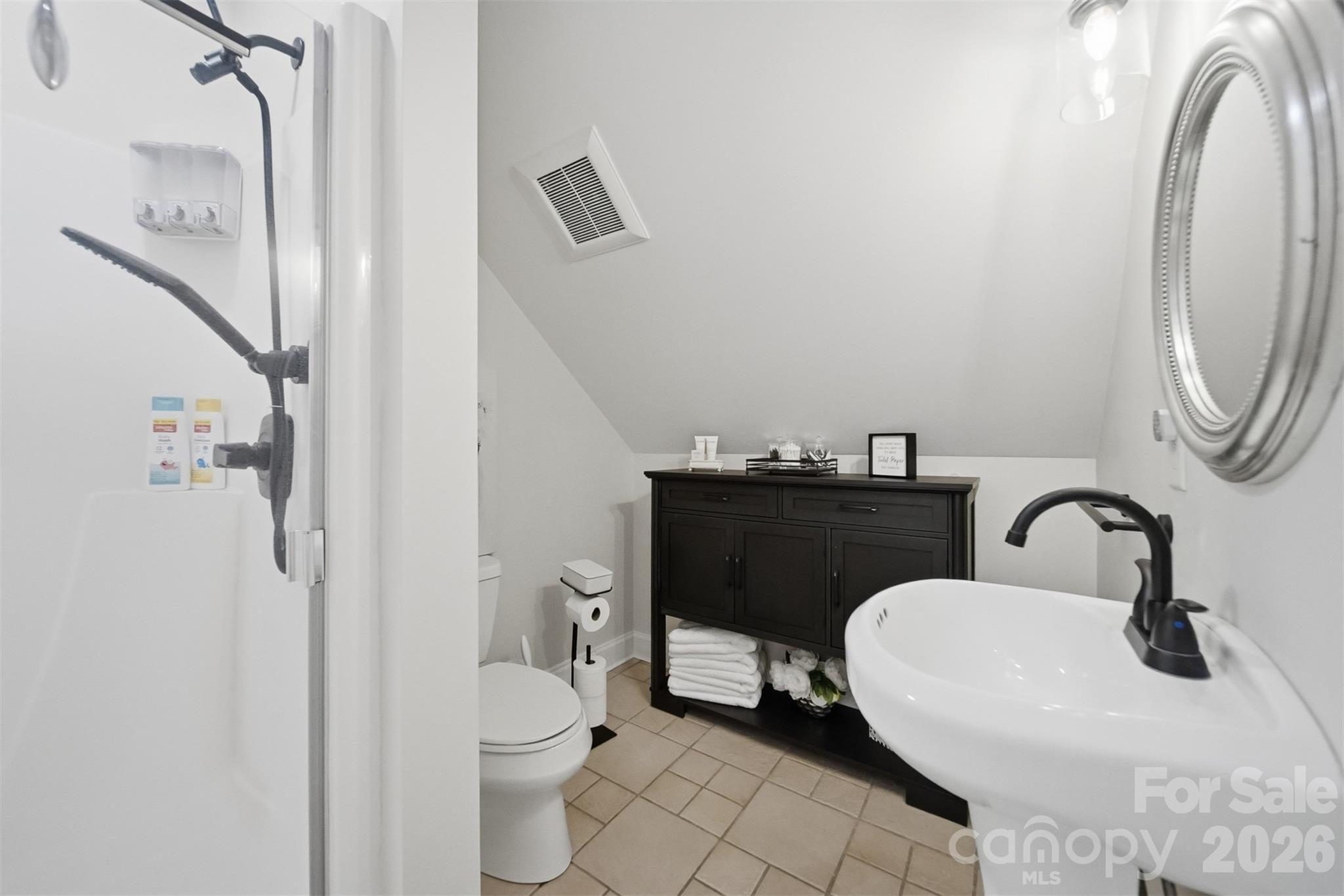 176 Charis Lane Property Photo 6