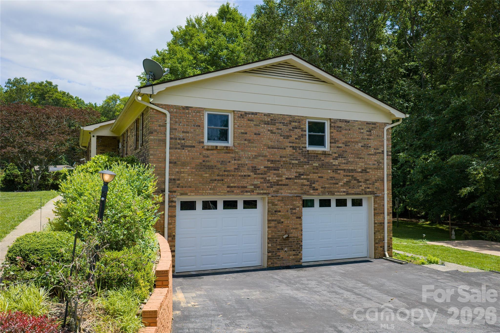 1541 Glenheath Drive 39 Property Photo 17