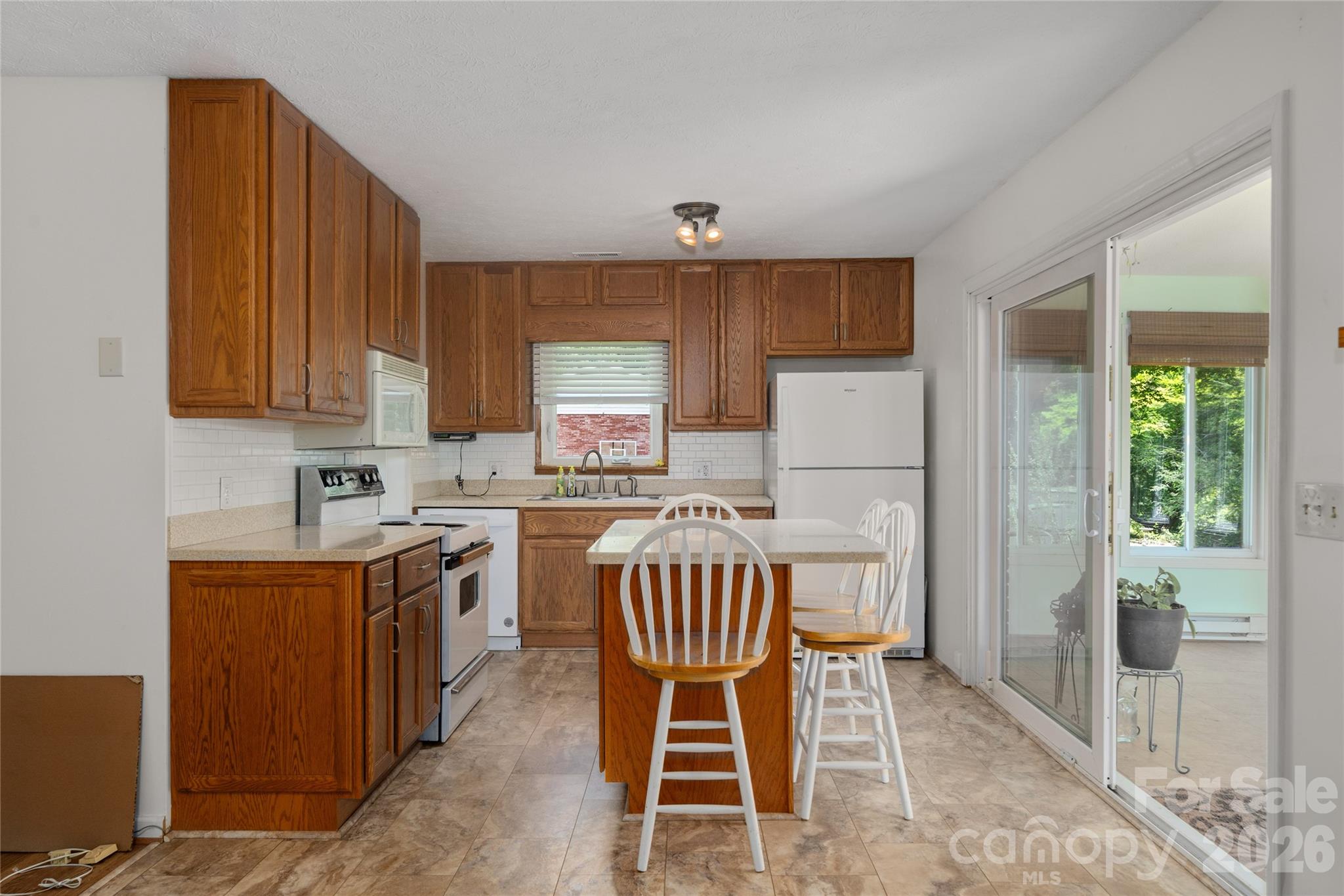 1541 Glenheath Drive 39 Property Photo 21