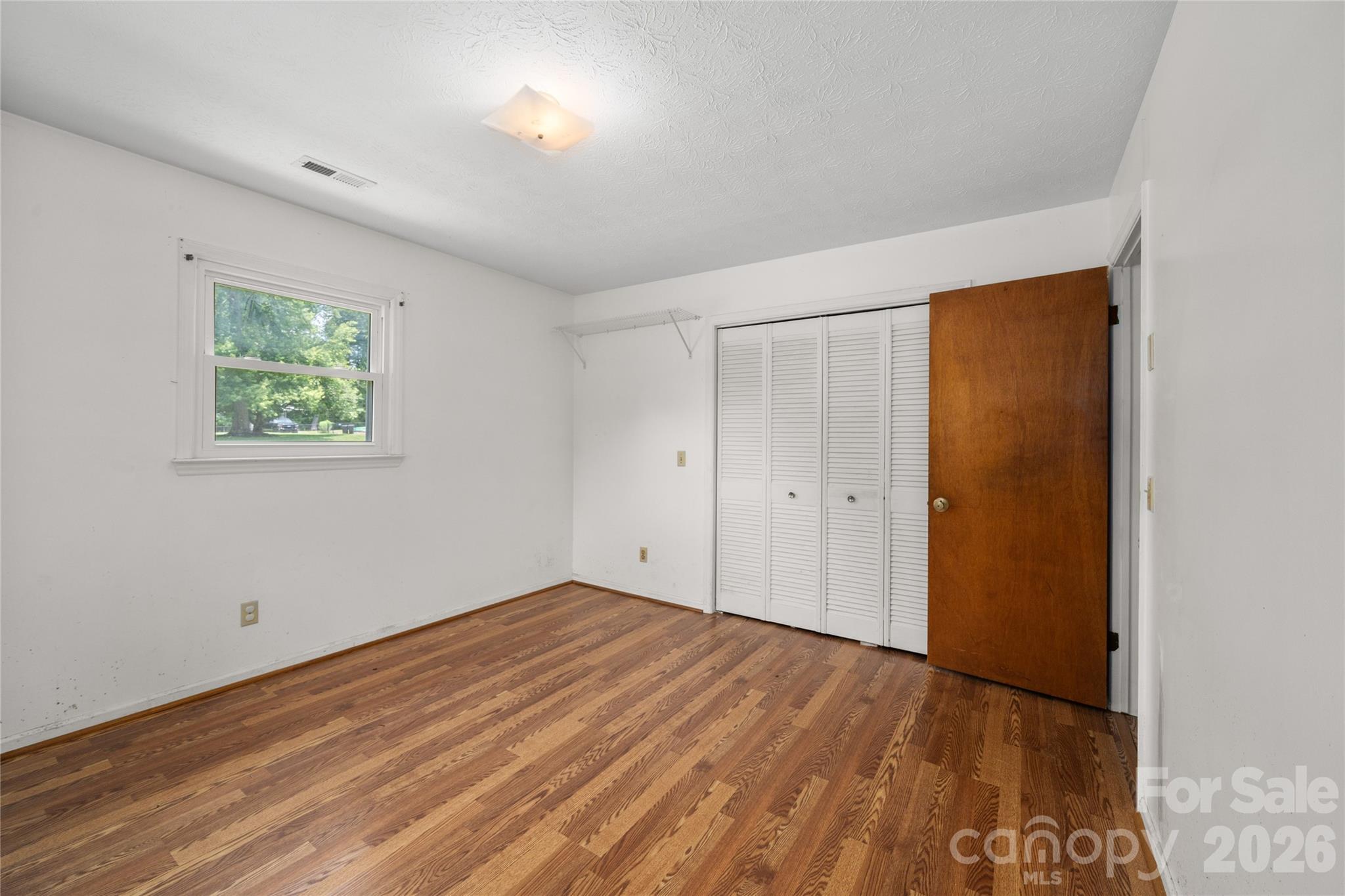 1541 Glenheath Drive 39 Property Photo 26