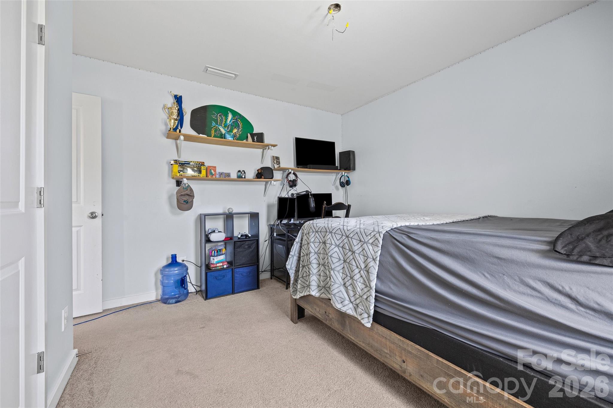341 Battery Circle Property Photo 24