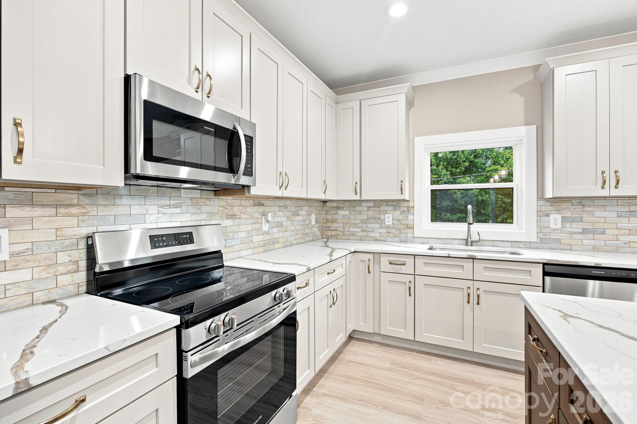 135 Elmwood Road Property Photo 10