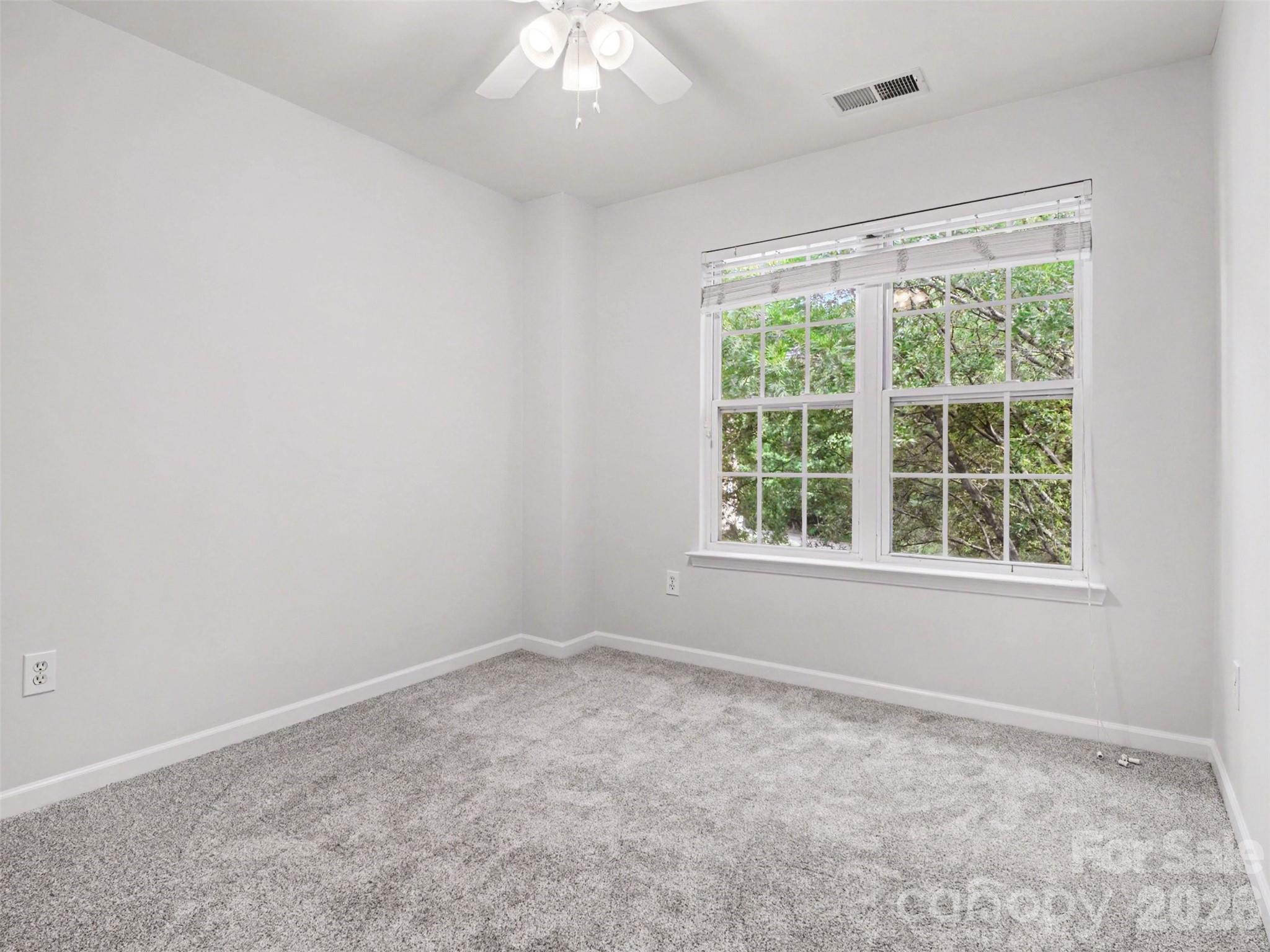 9712 Bailey Road Property Photo 7