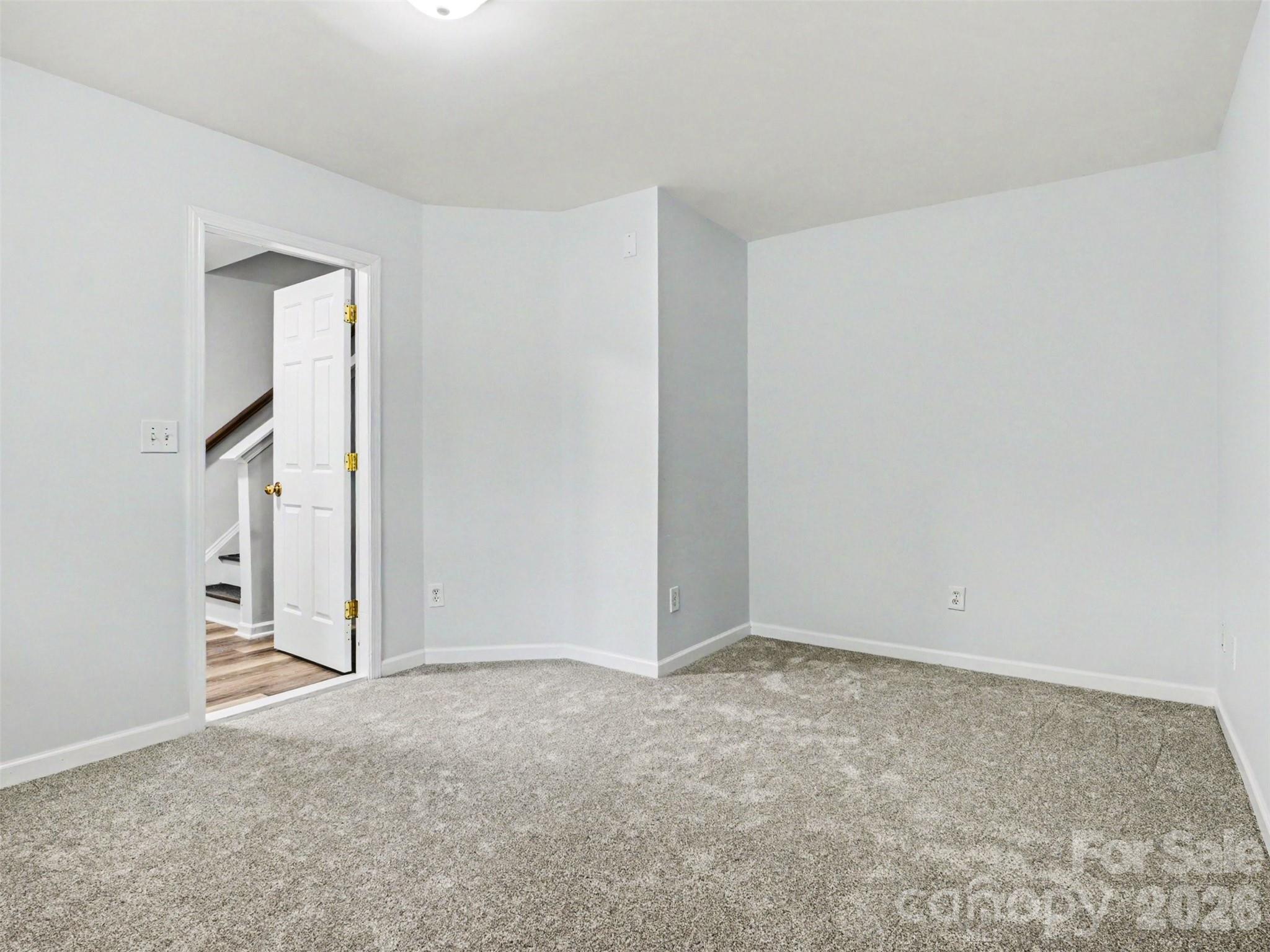 9712 Bailey Road Property Photo 19
