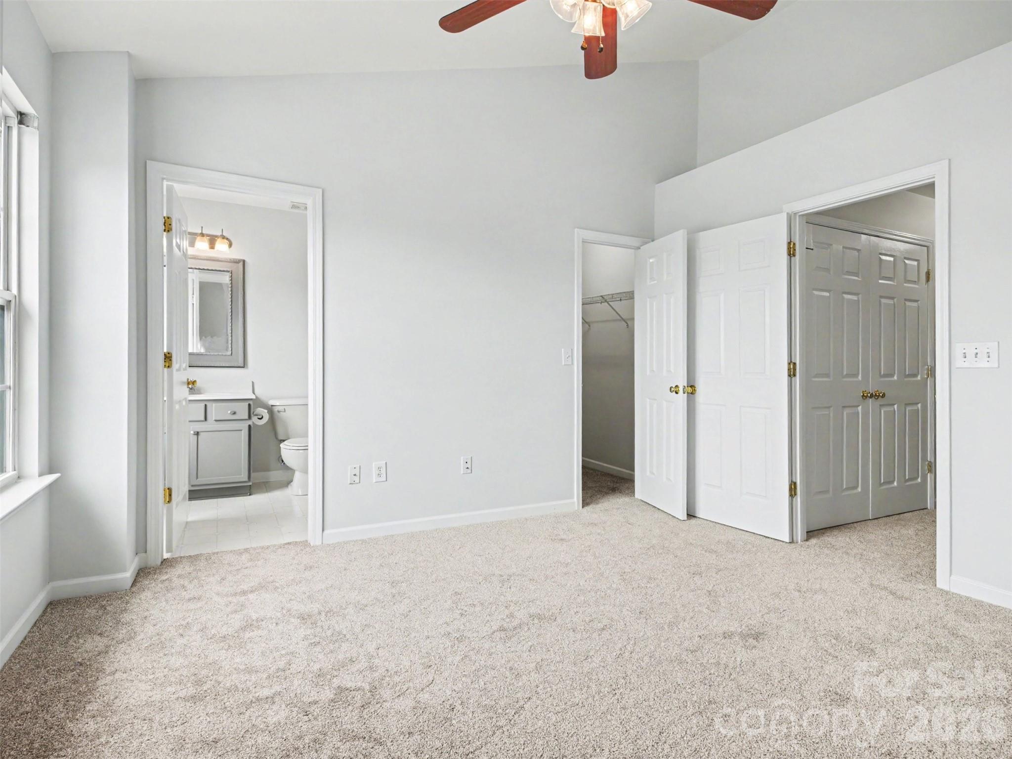 9712 Bailey Road Property Photo 21