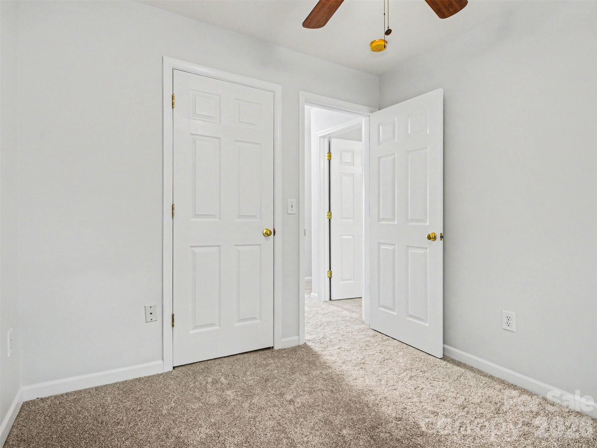 9712 Bailey Road Property Photo 22
