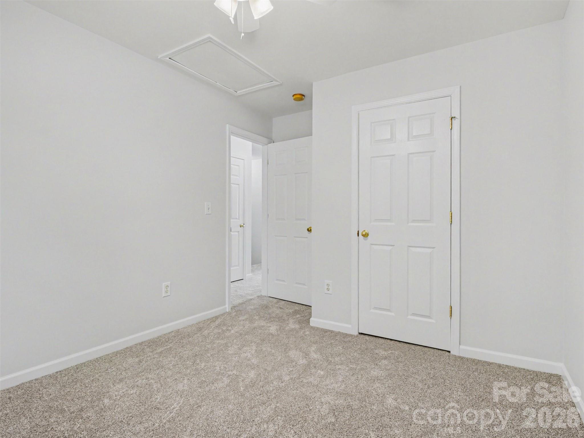 9712 Bailey Road Property Photo 23