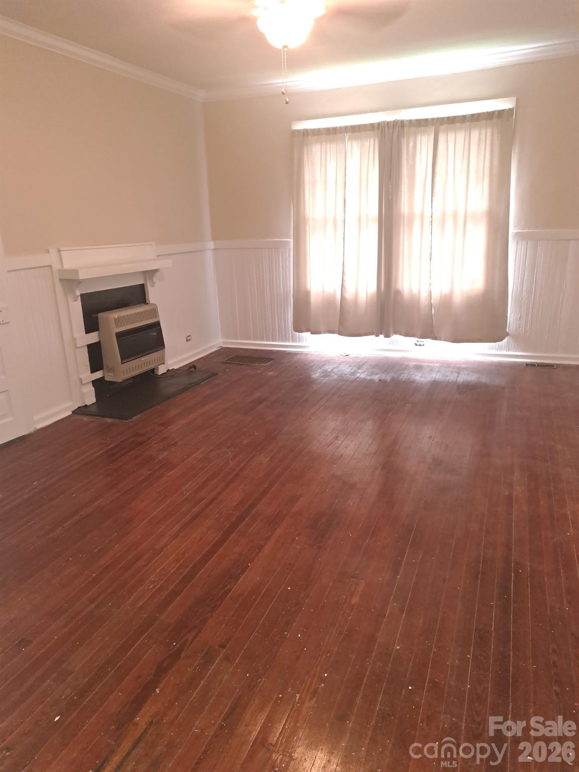 106 N Liberty Street Property Photo 6