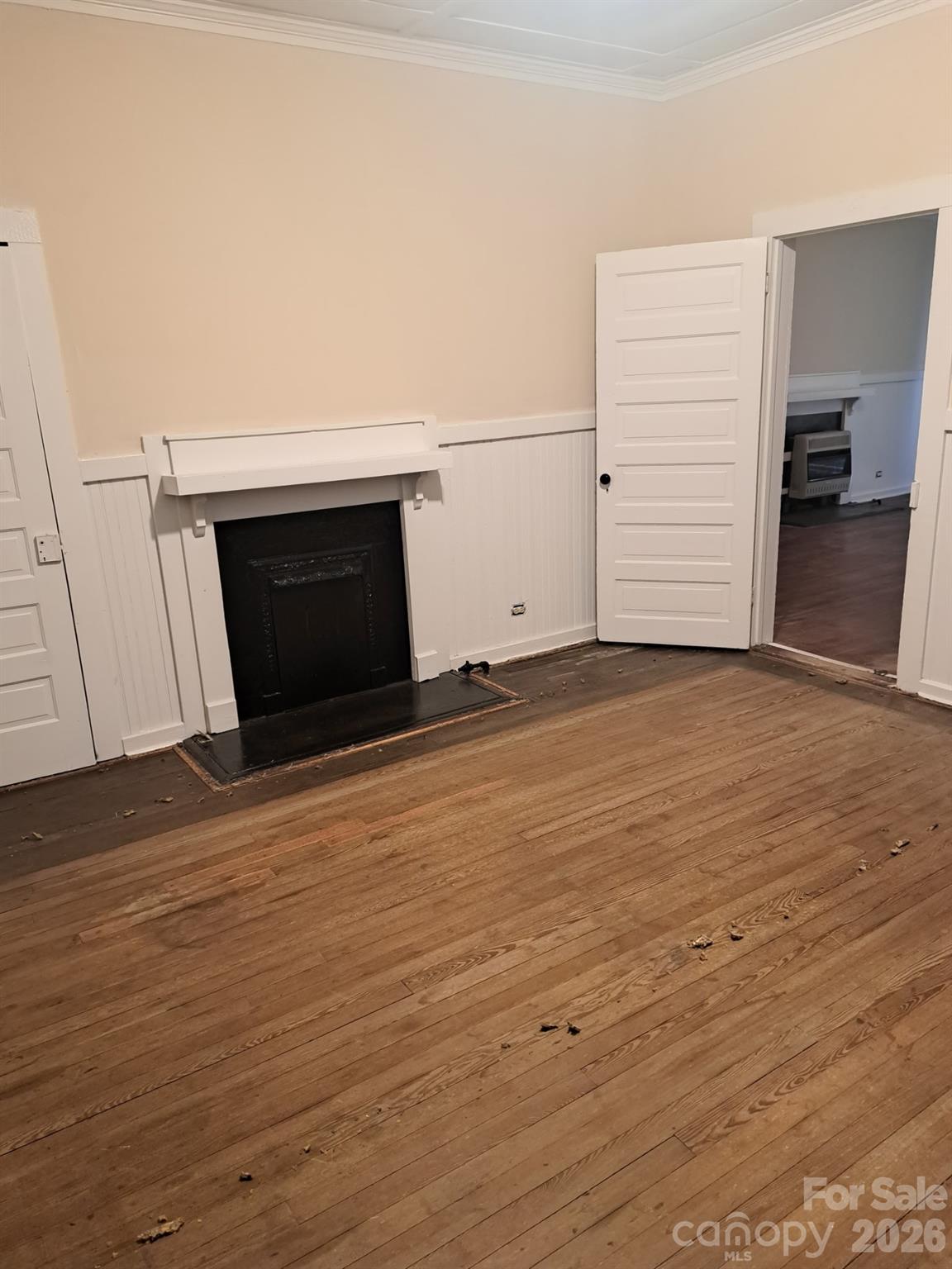 106 N Liberty Street Property Photo 8