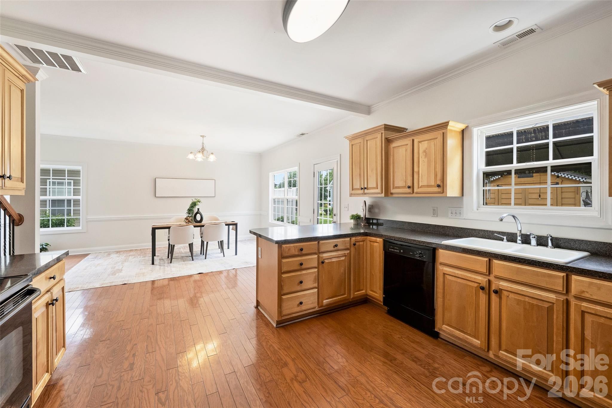 315 Wendover Drive Property Photo 16