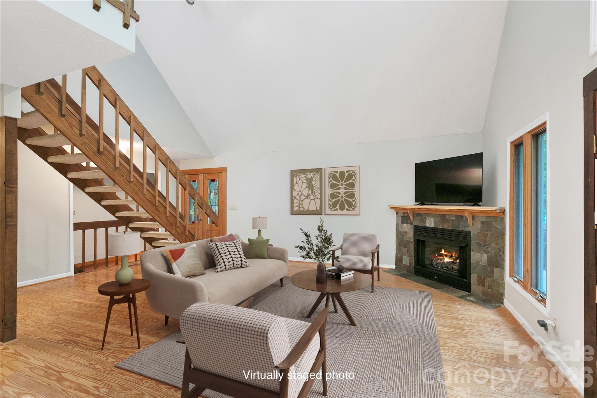 56 Guque Court Property Photo 8