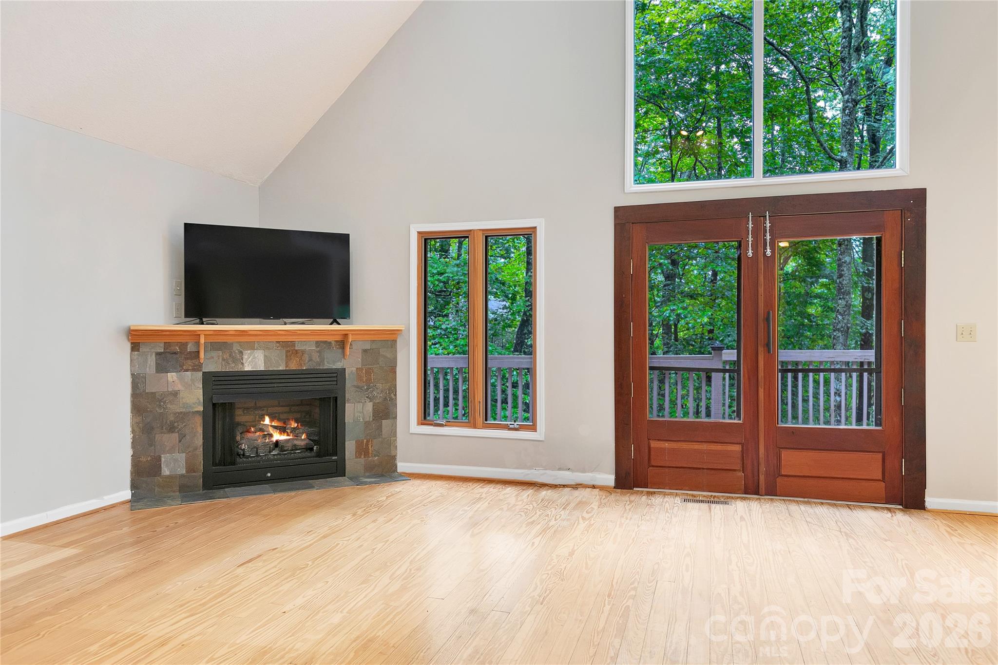 56 Guque Court Property Photo 9