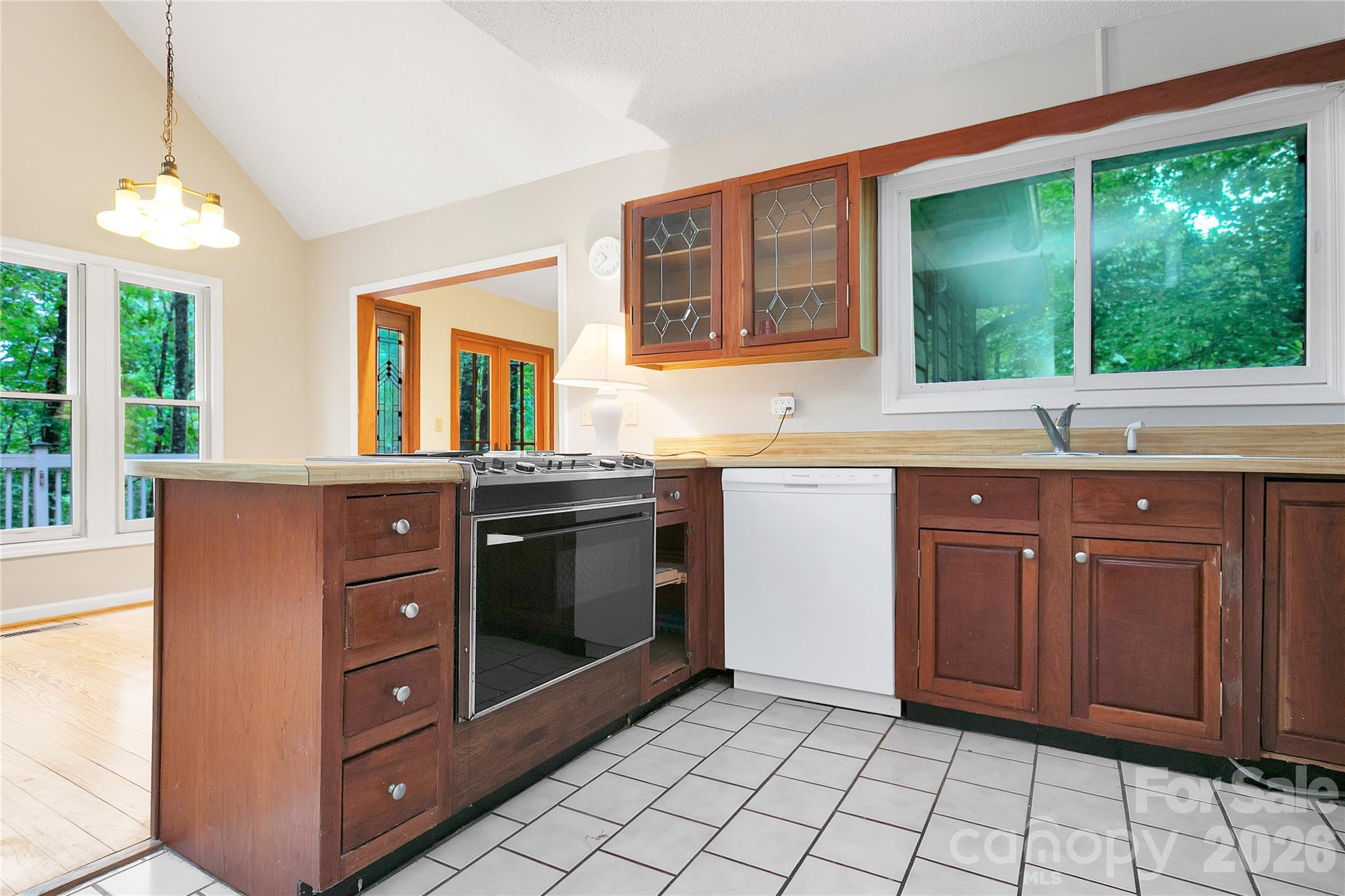 56 Guque Court Property Photo 17