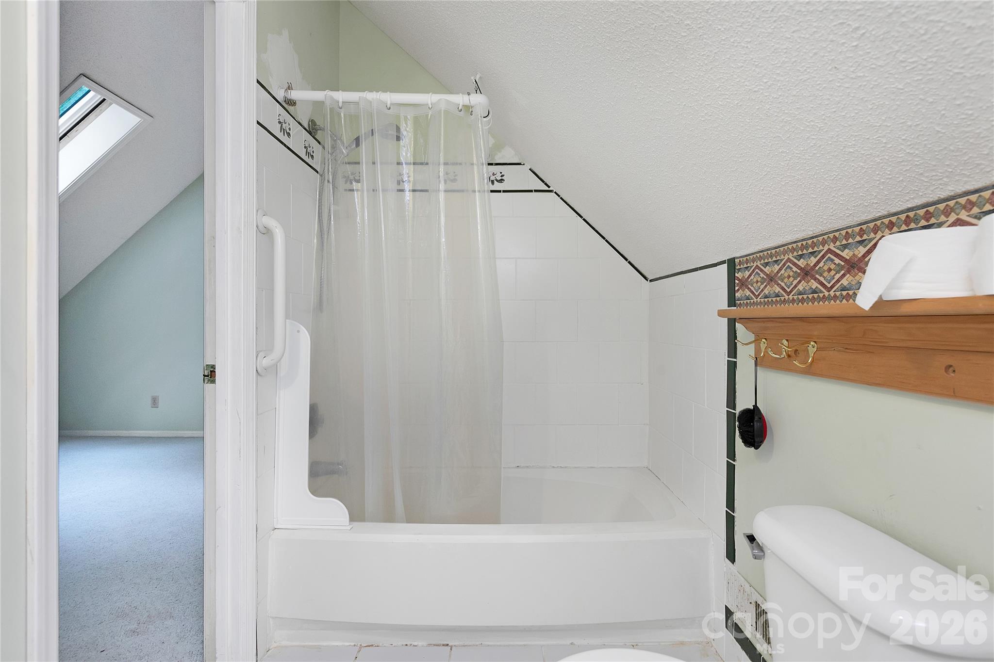 56 Guque Court Property Photo 33