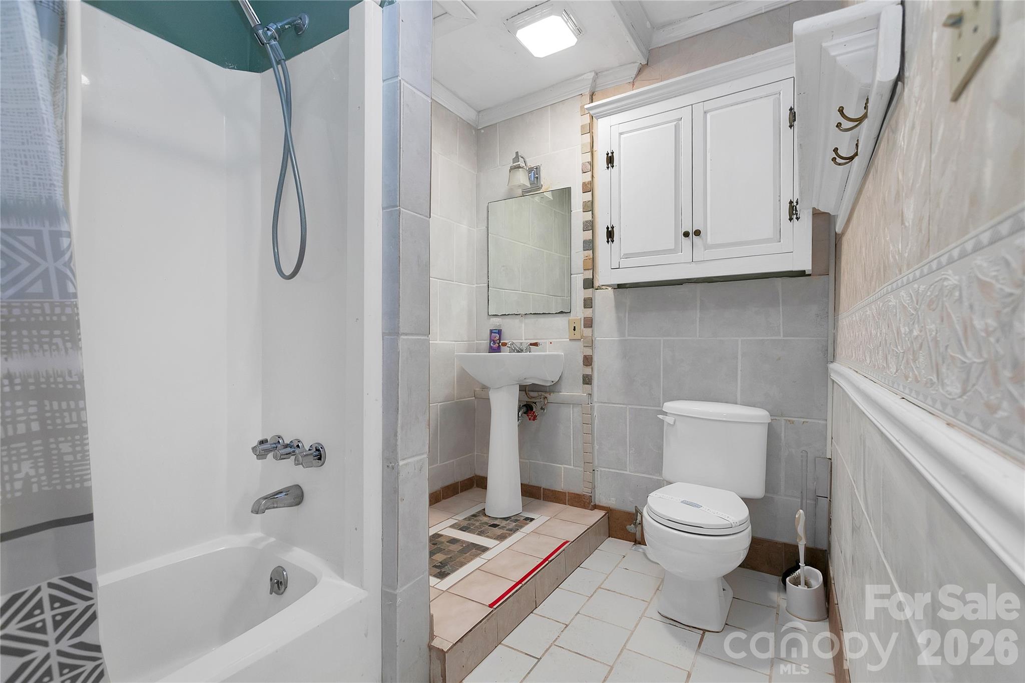 56 Guque Court Property Photo 41