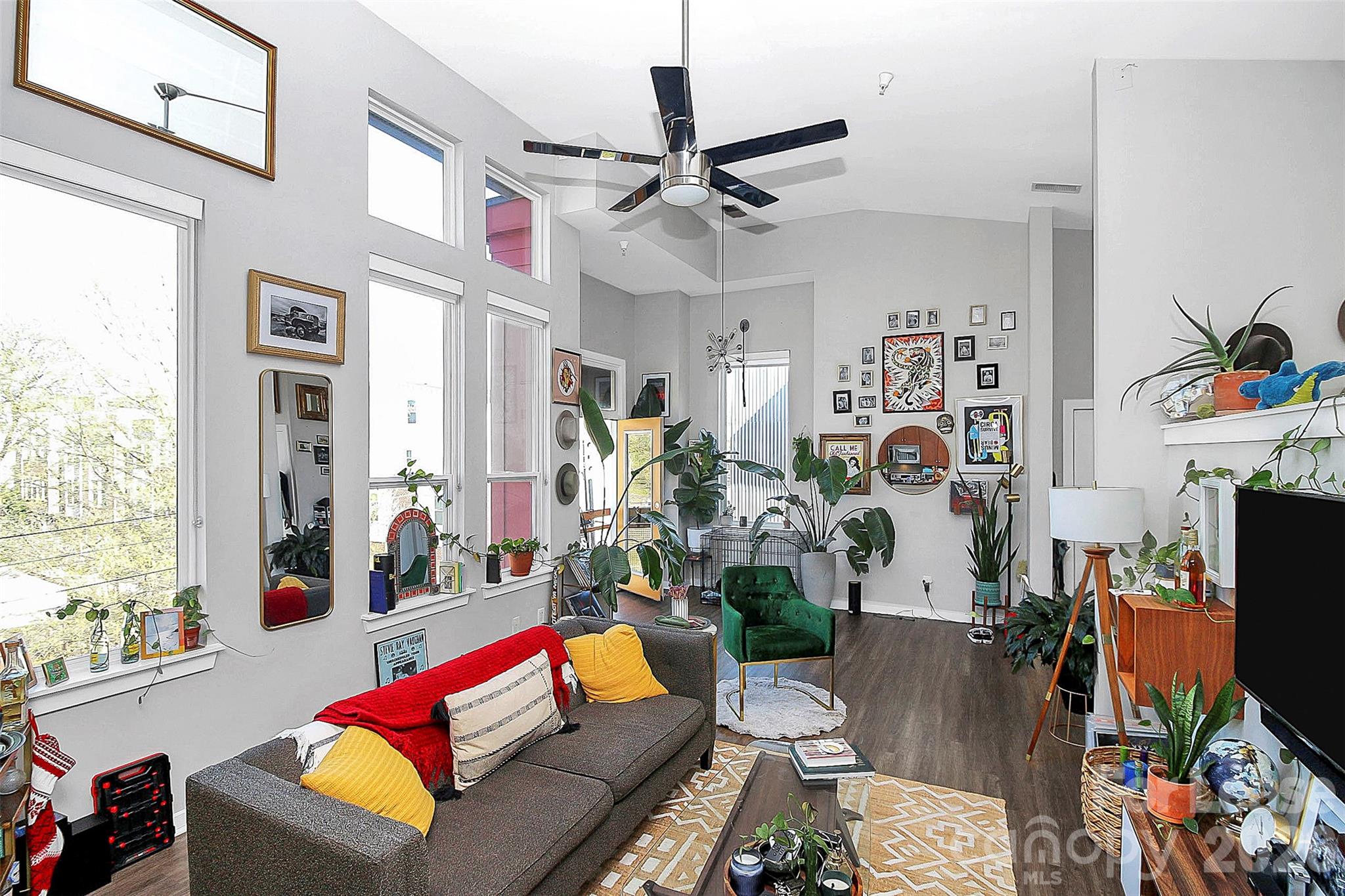 1220 N Caldwell Street Property Photo 1
