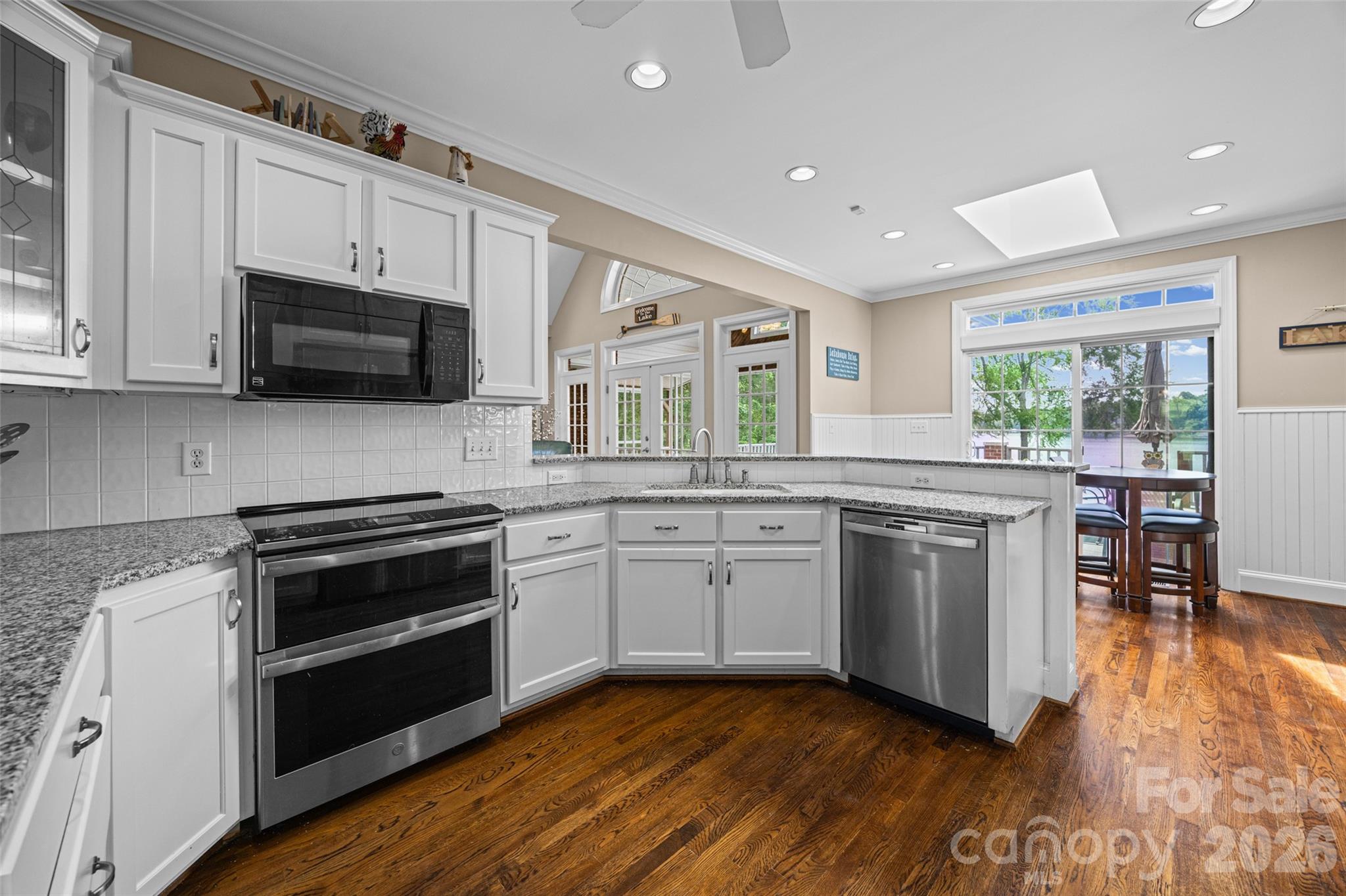 1850 Poinciana Drive Property Photo 10