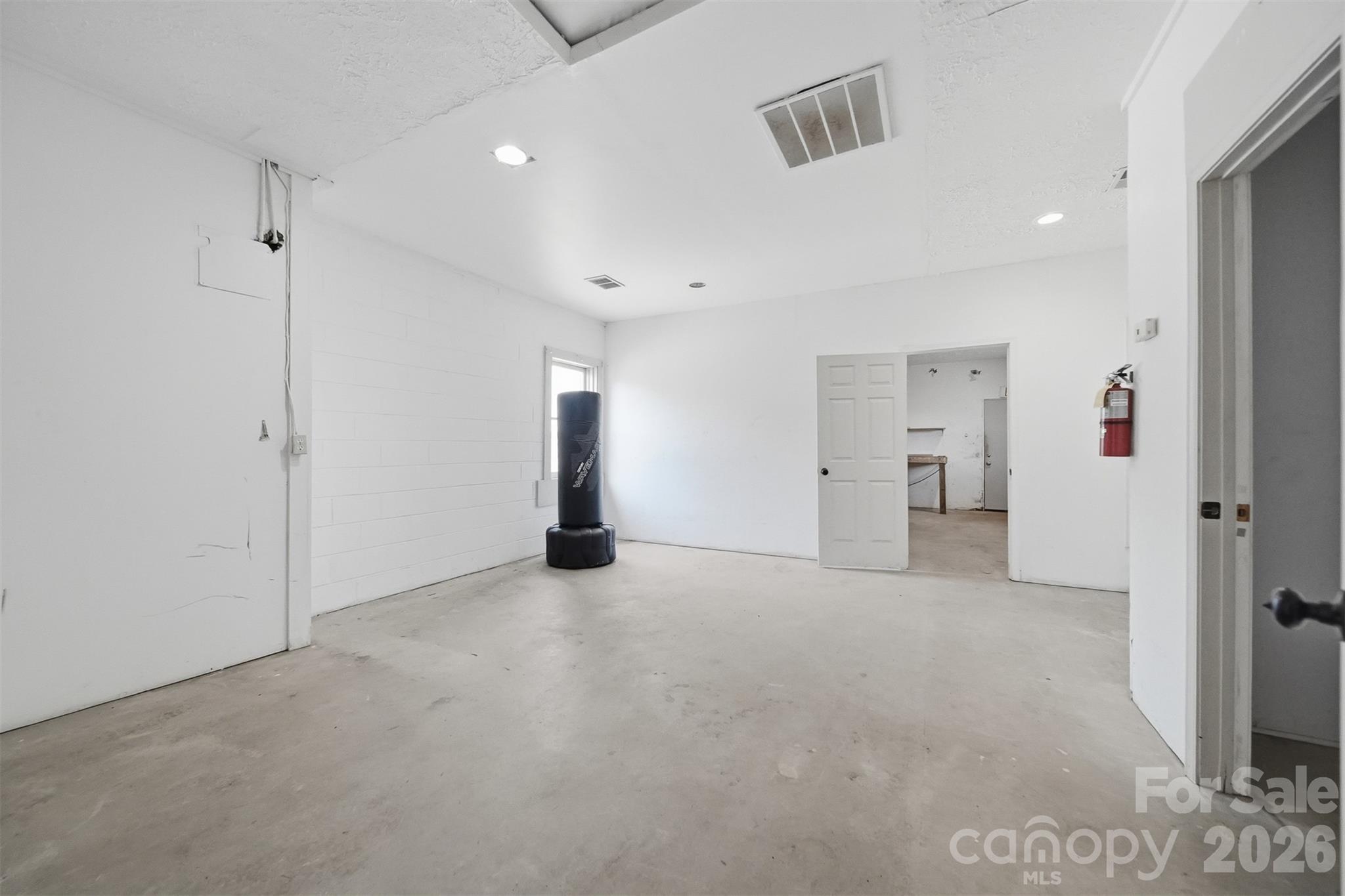 3497 Hickory Boulevard Property Photo 30