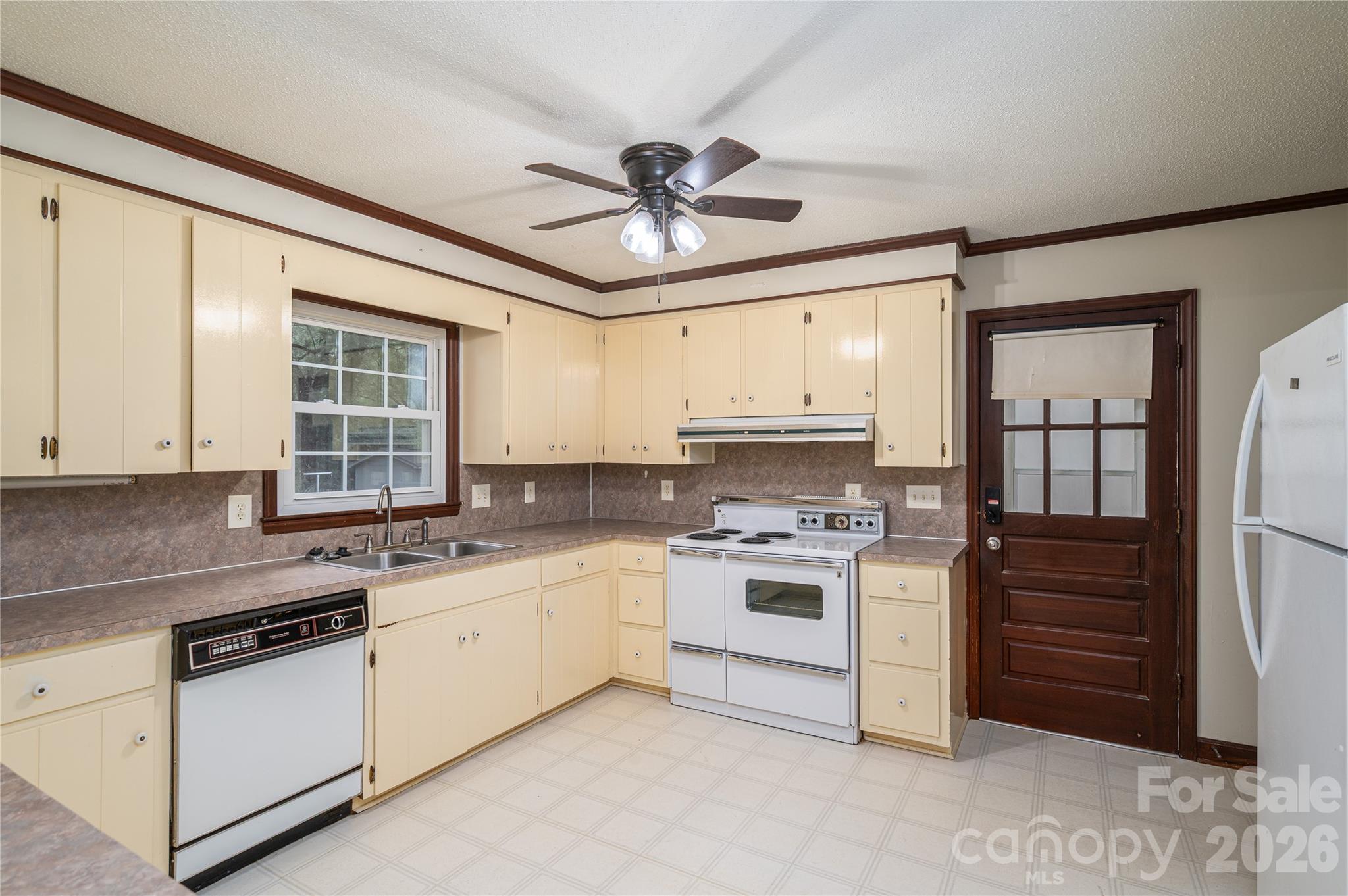 225 Dogwood Drive Property Photo 14