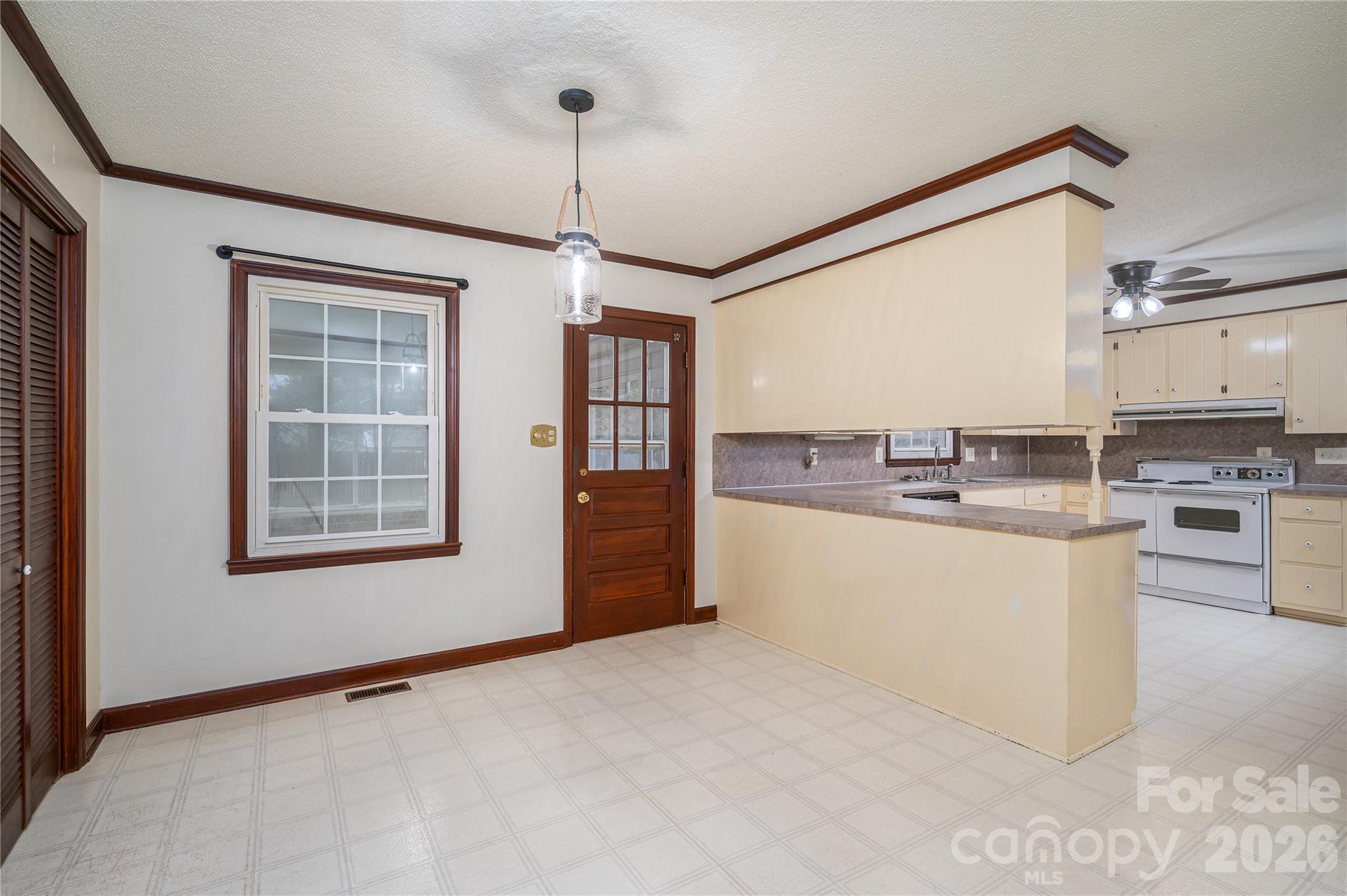 225 Dogwood Drive Property Photo 18