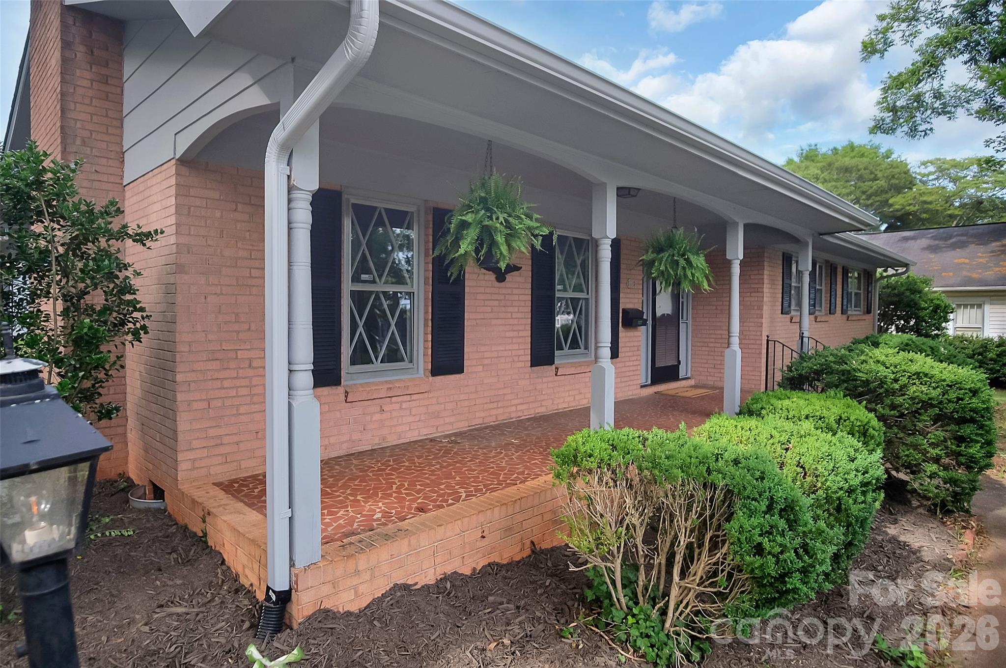327 Arlington Street Property Photo 3