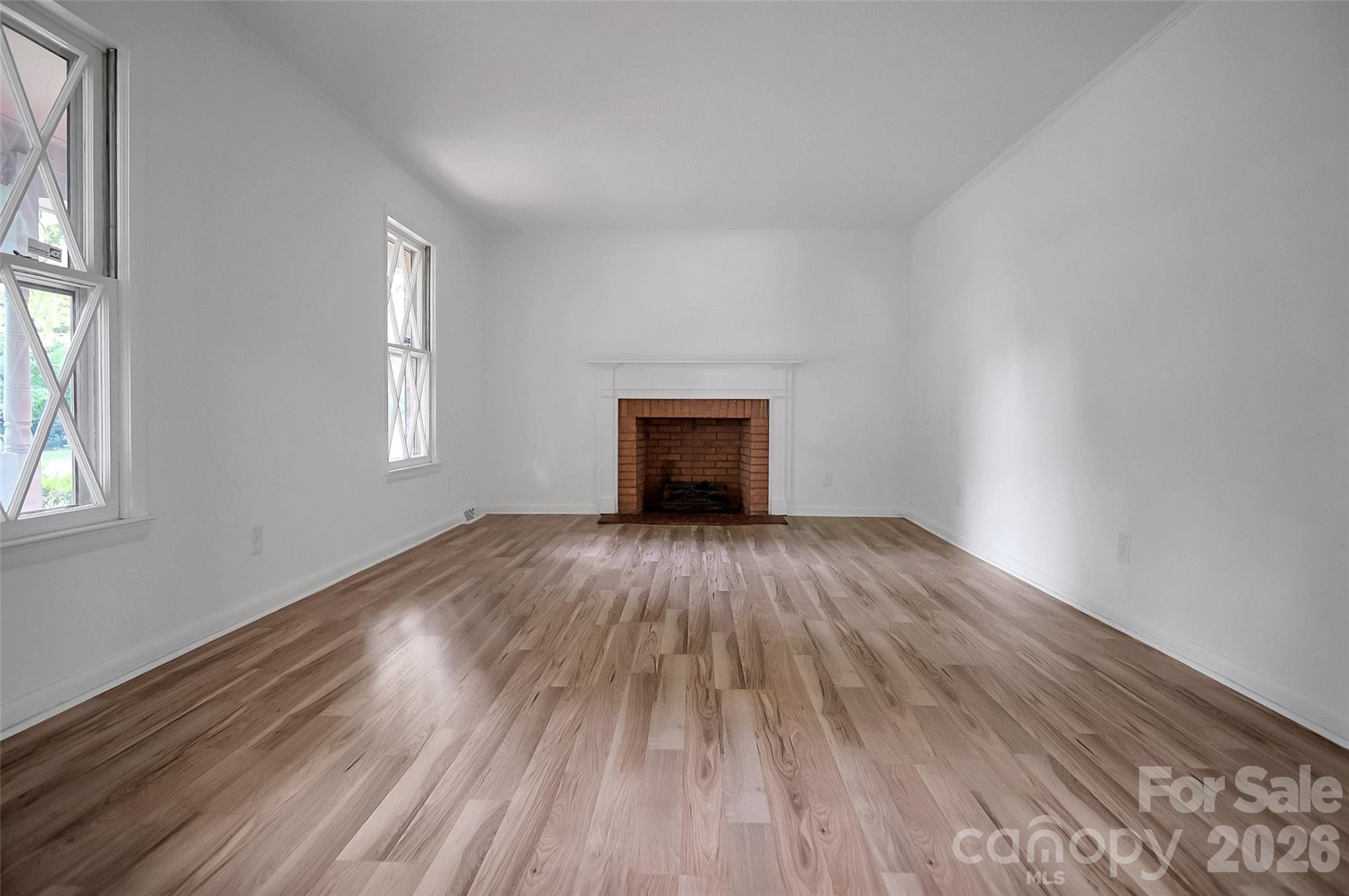 327 Arlington Street Property Photo 6