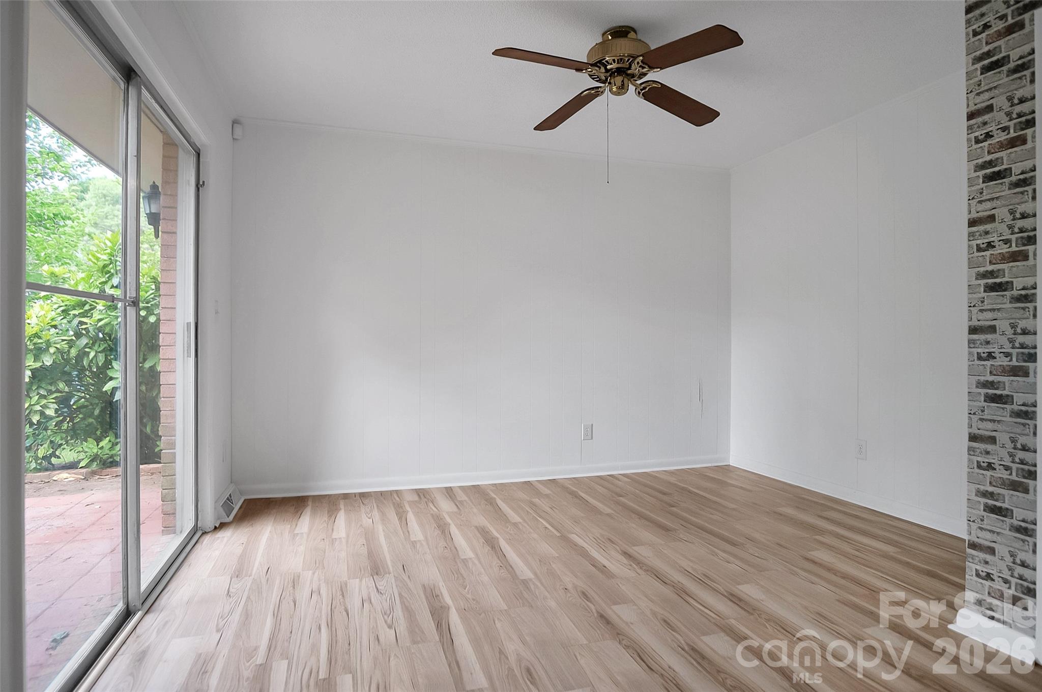 327 Arlington Street Property Photo 12