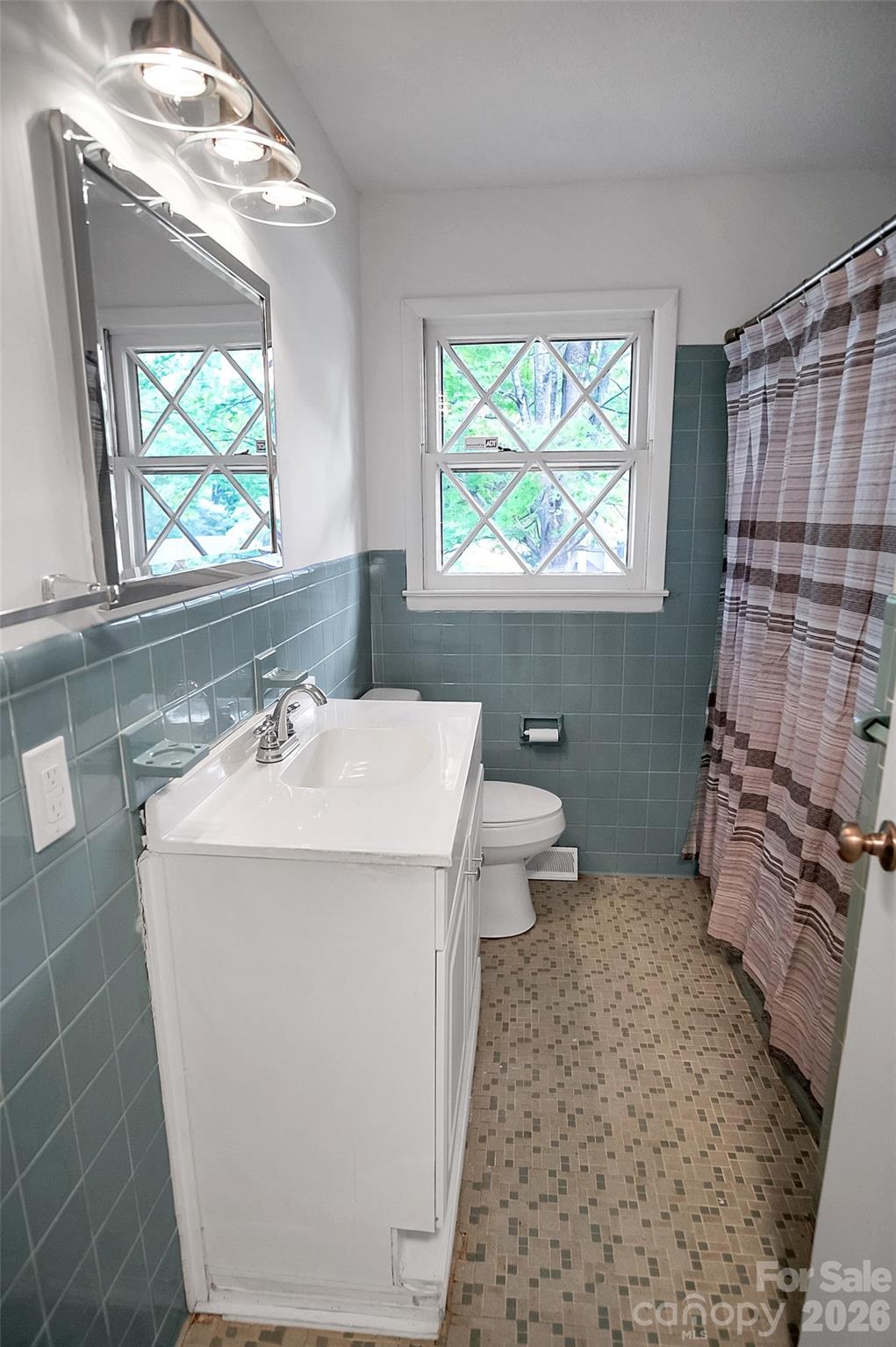 327 Arlington Street Property Photo 15