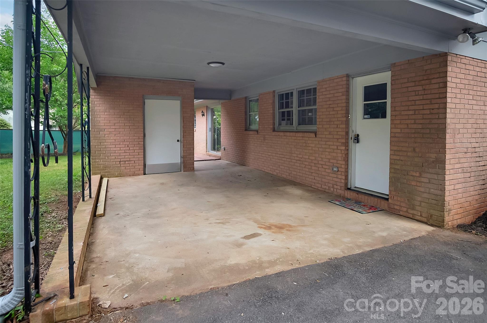 327 Arlington Street Property Photo 21