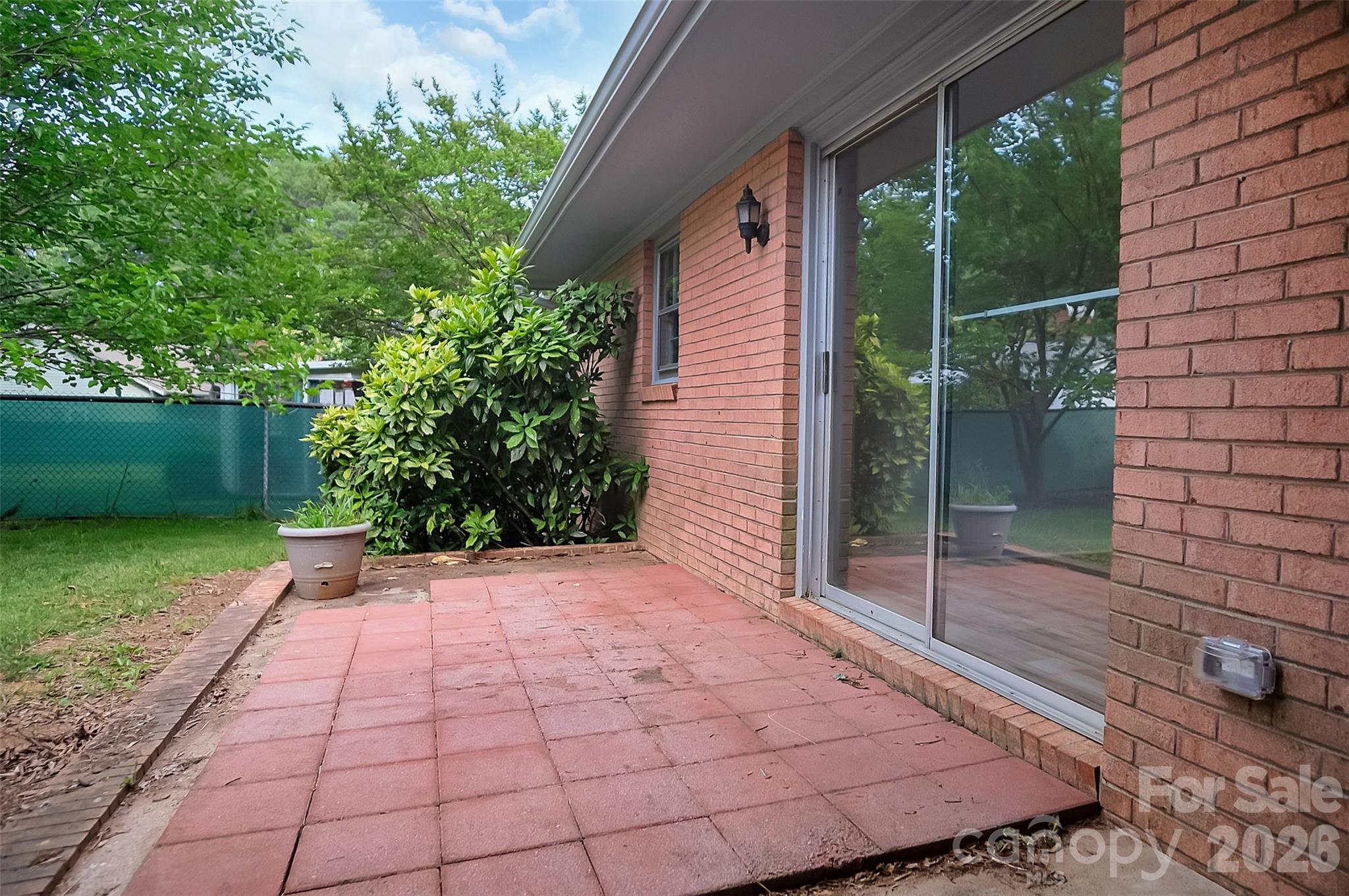 327 Arlington Street Property Photo 22