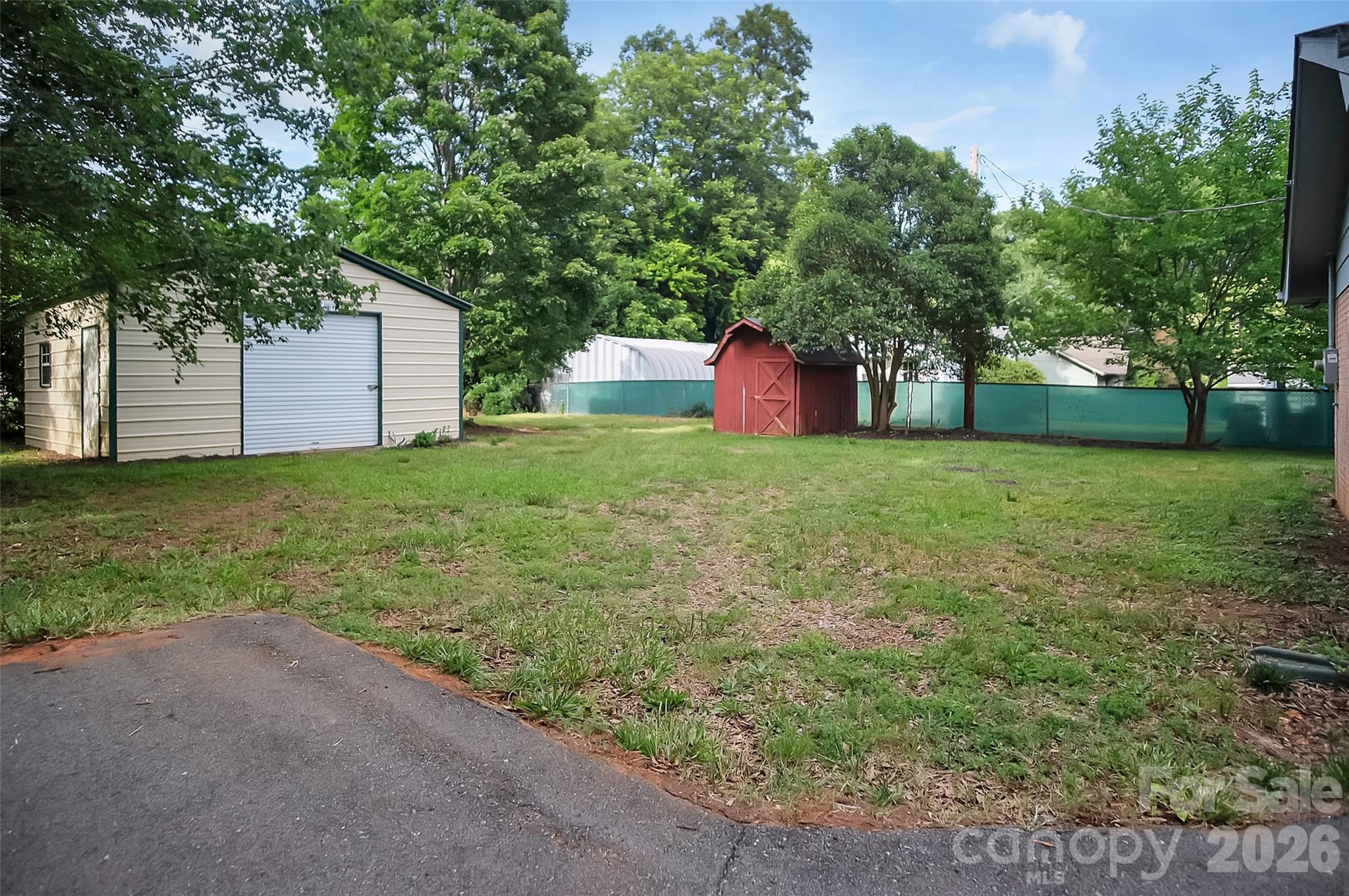 327 Arlington Street Property Photo 25