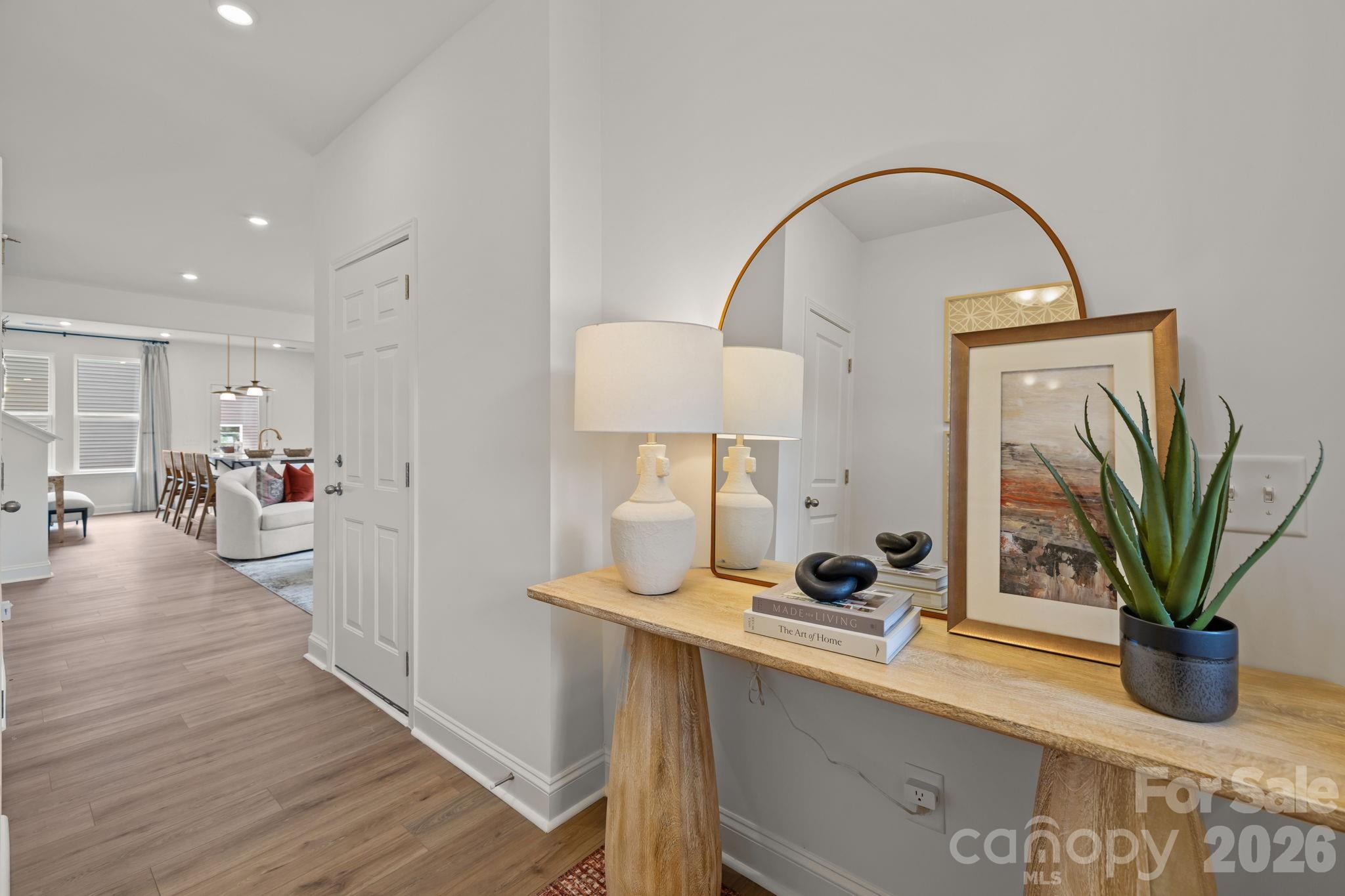 2210 Gladwyne Place Property Photo 4